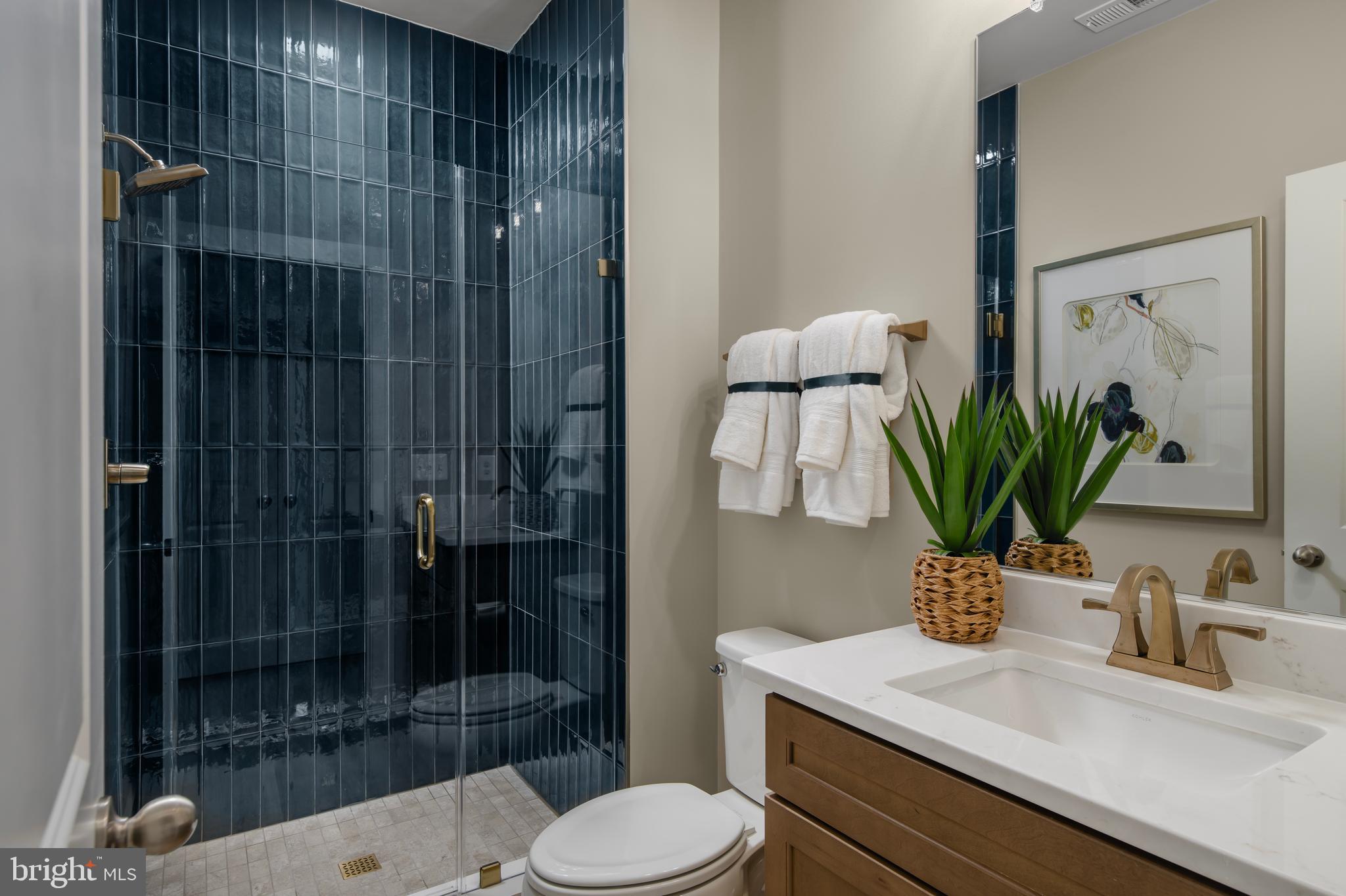 MARY'S LANDING - Residential