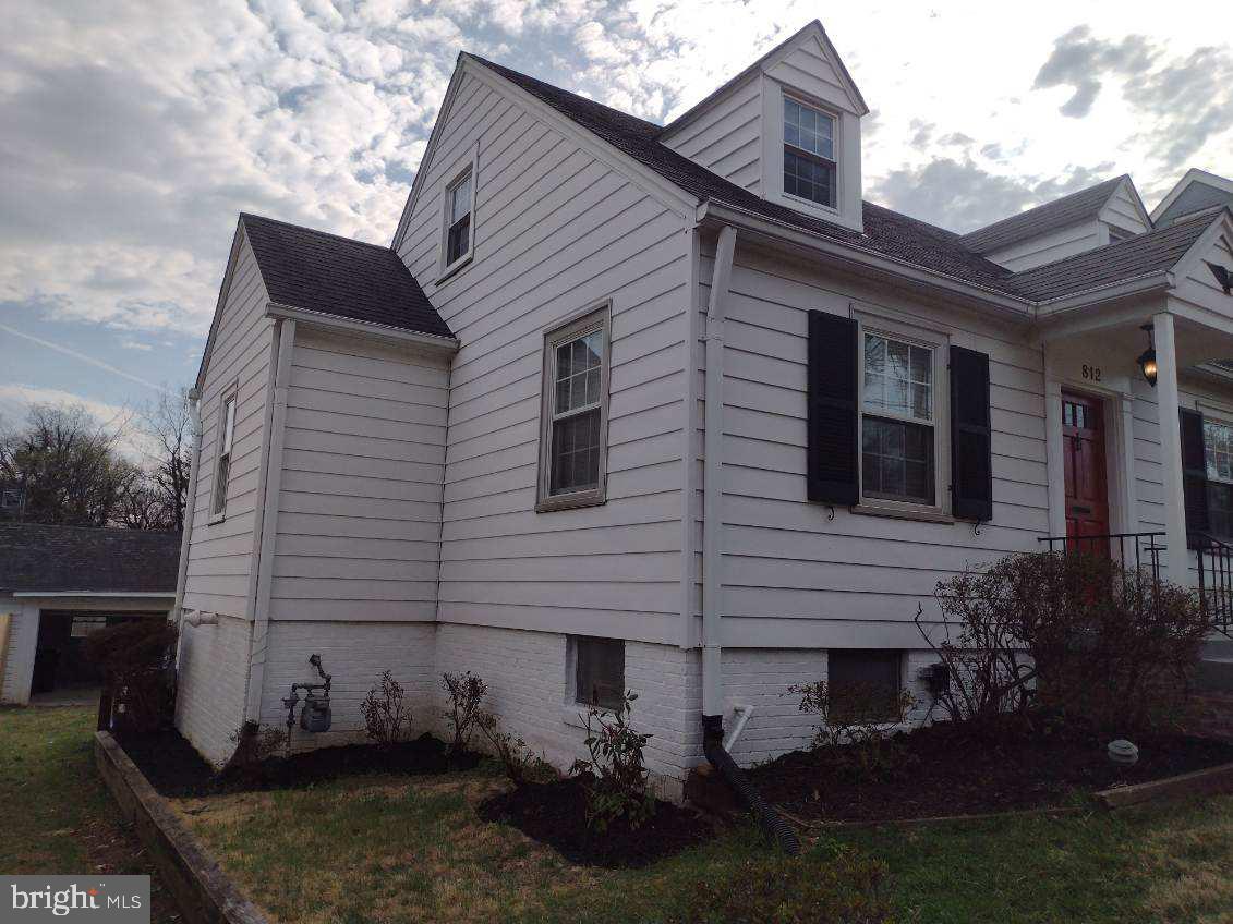 812 FOREST GLEN ROAD