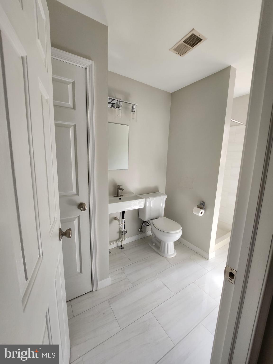 DOWNTOWN FREDERICK - Residential Lease