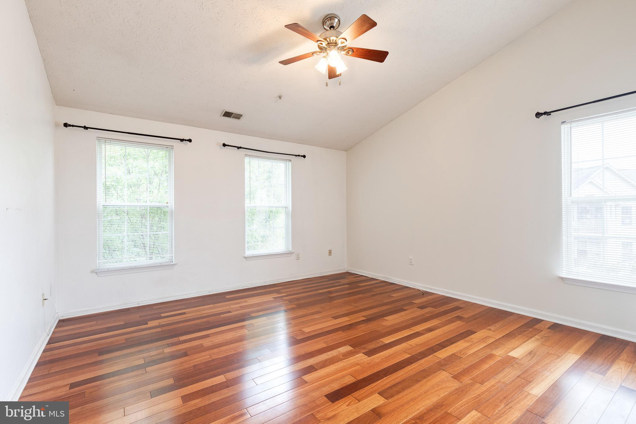 CHESTNUT GABLE - Residential Lease