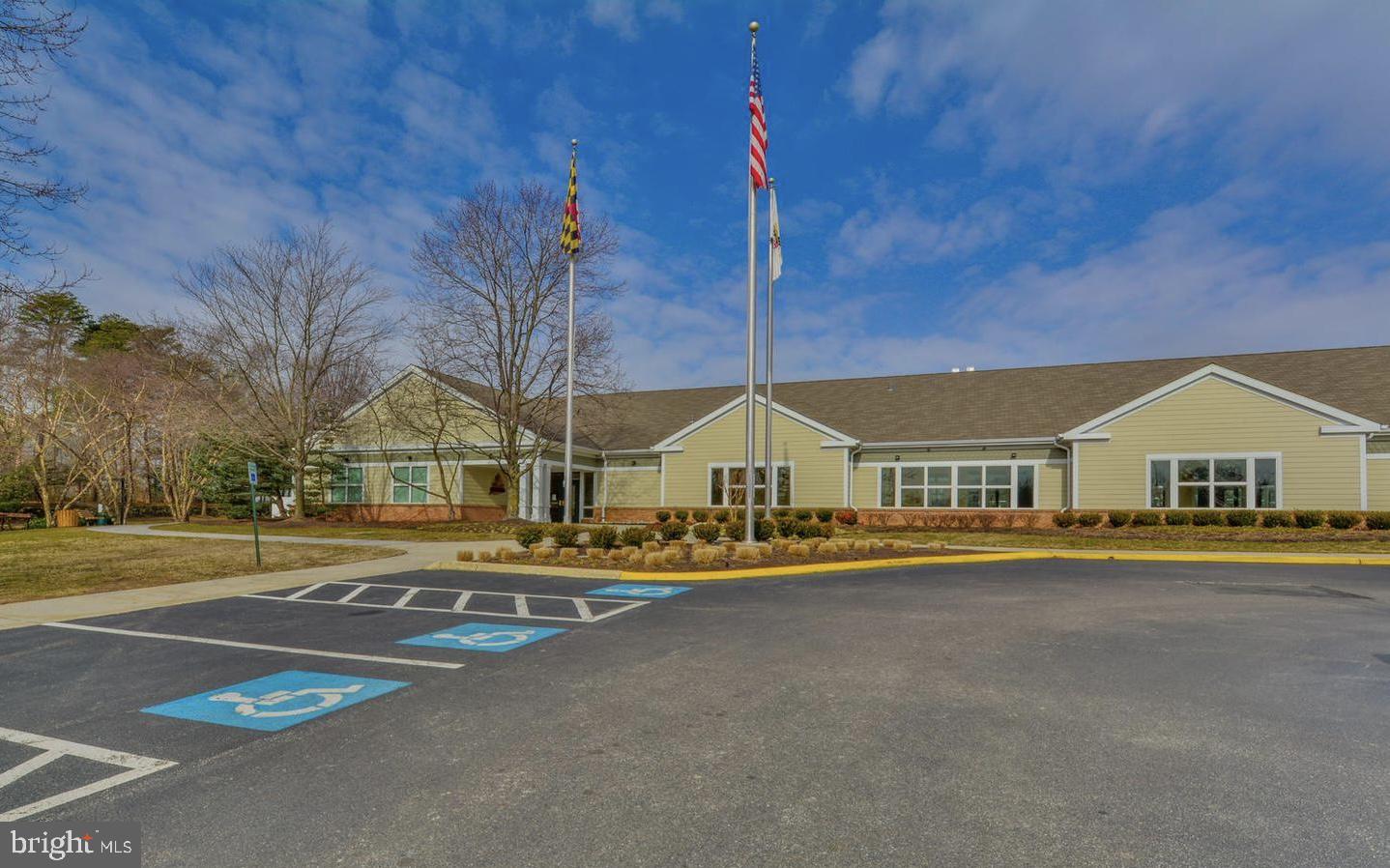 CHESTNUT GABLE - Residential Lease