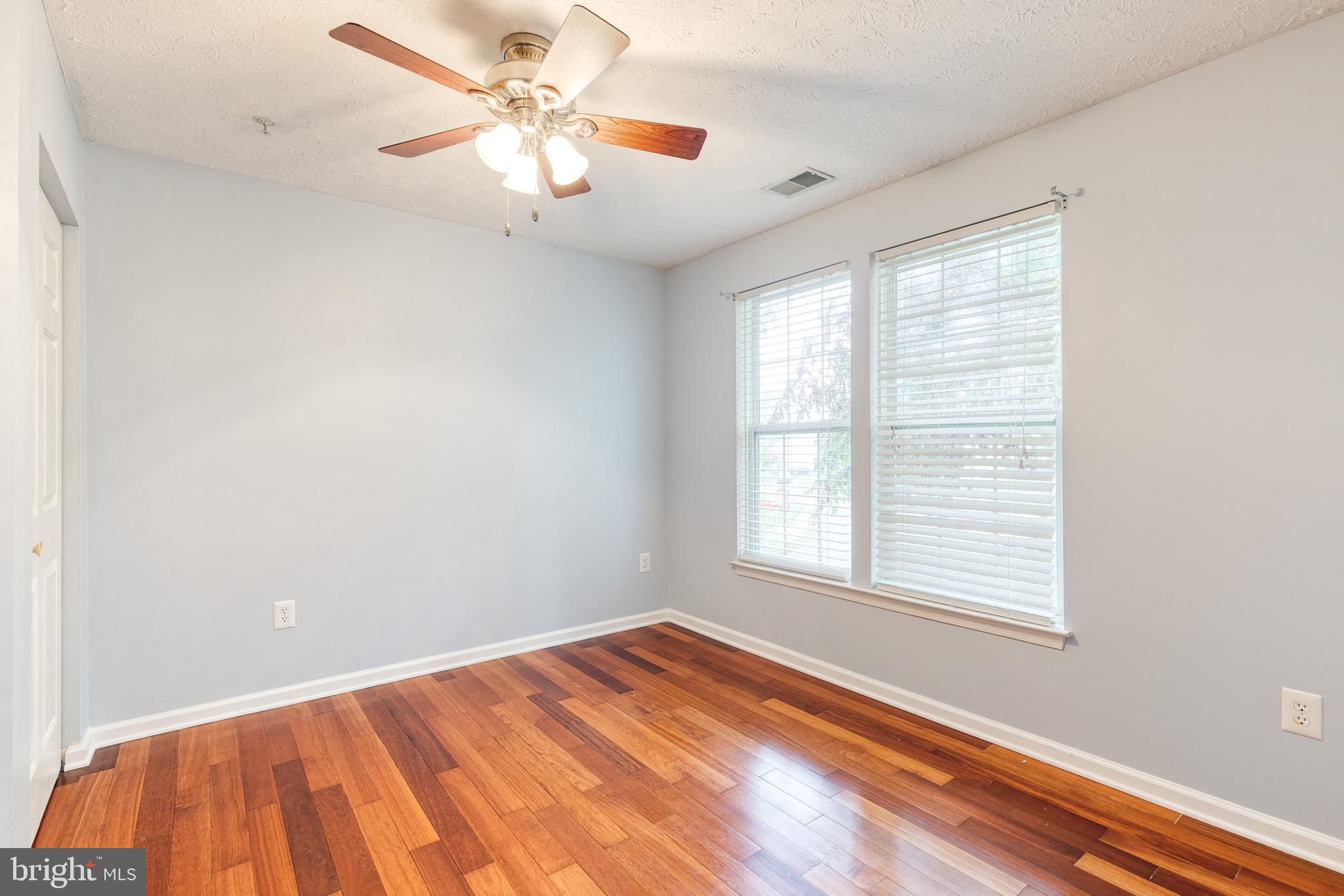 CHESTNUT GABLE - Residential Lease