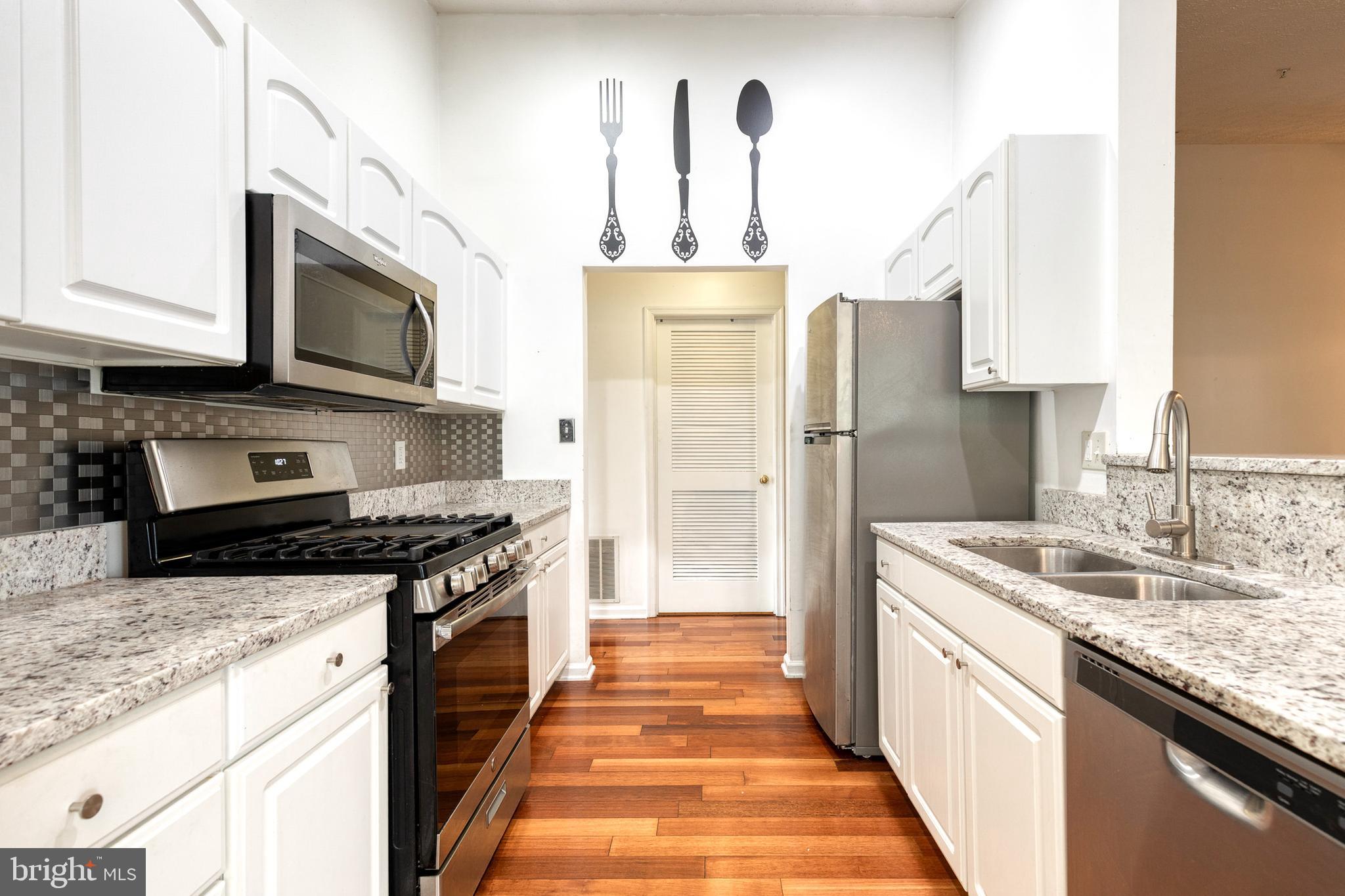 CHESTNUT GABLE - Residential Lease