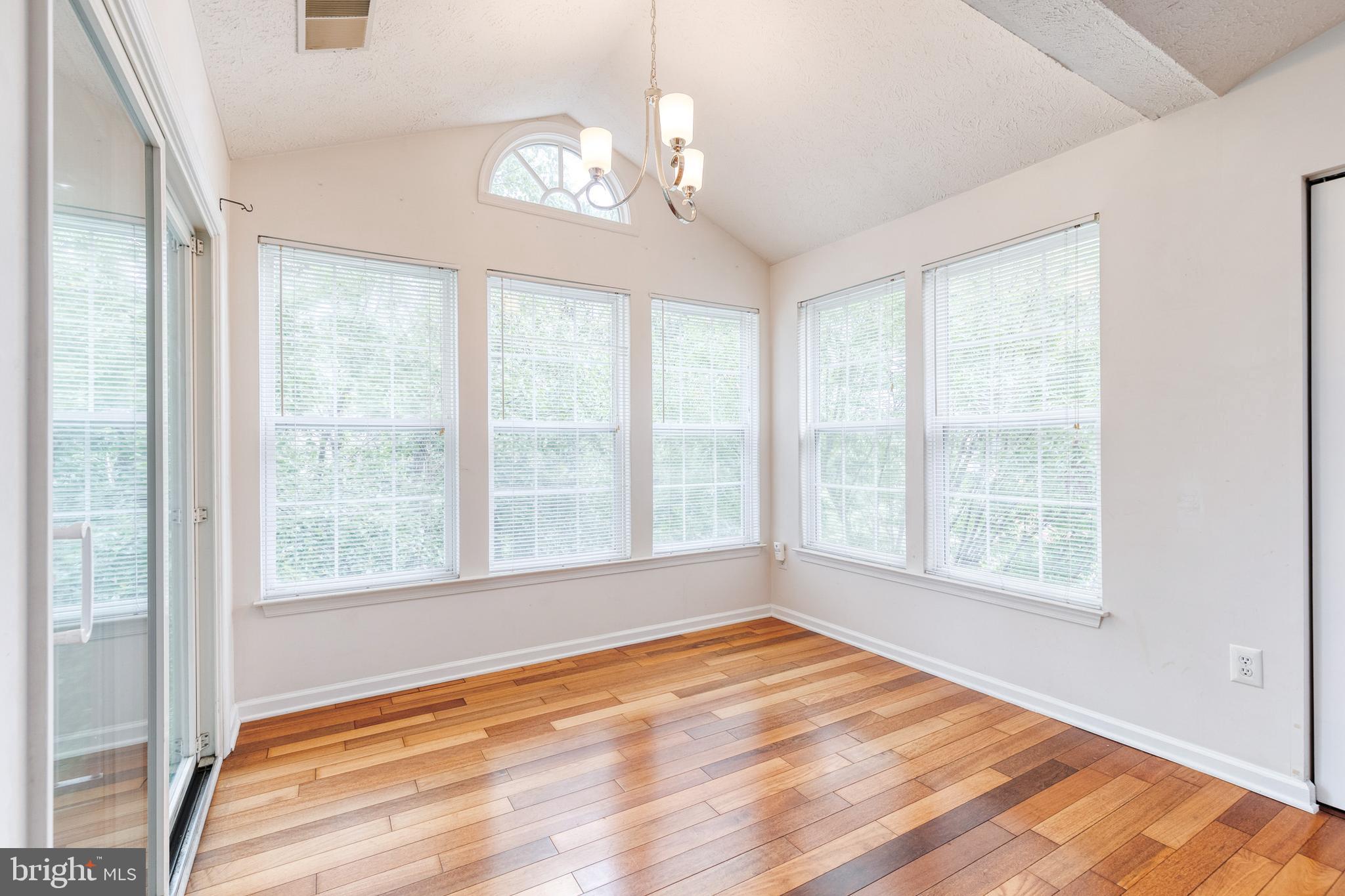 CHESTNUT GABLE - Residential Lease