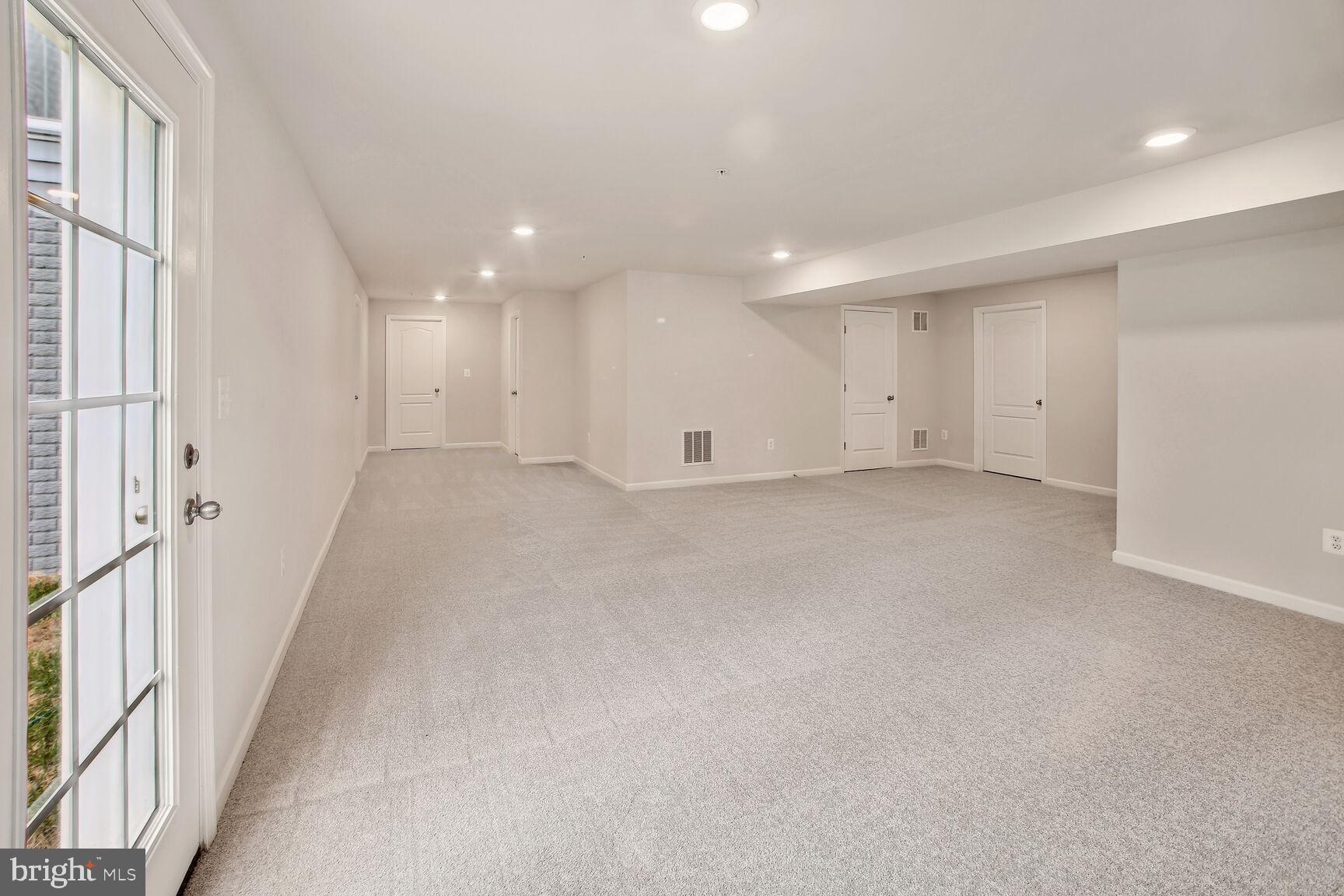 TINKER'S PRESERVE - Residential