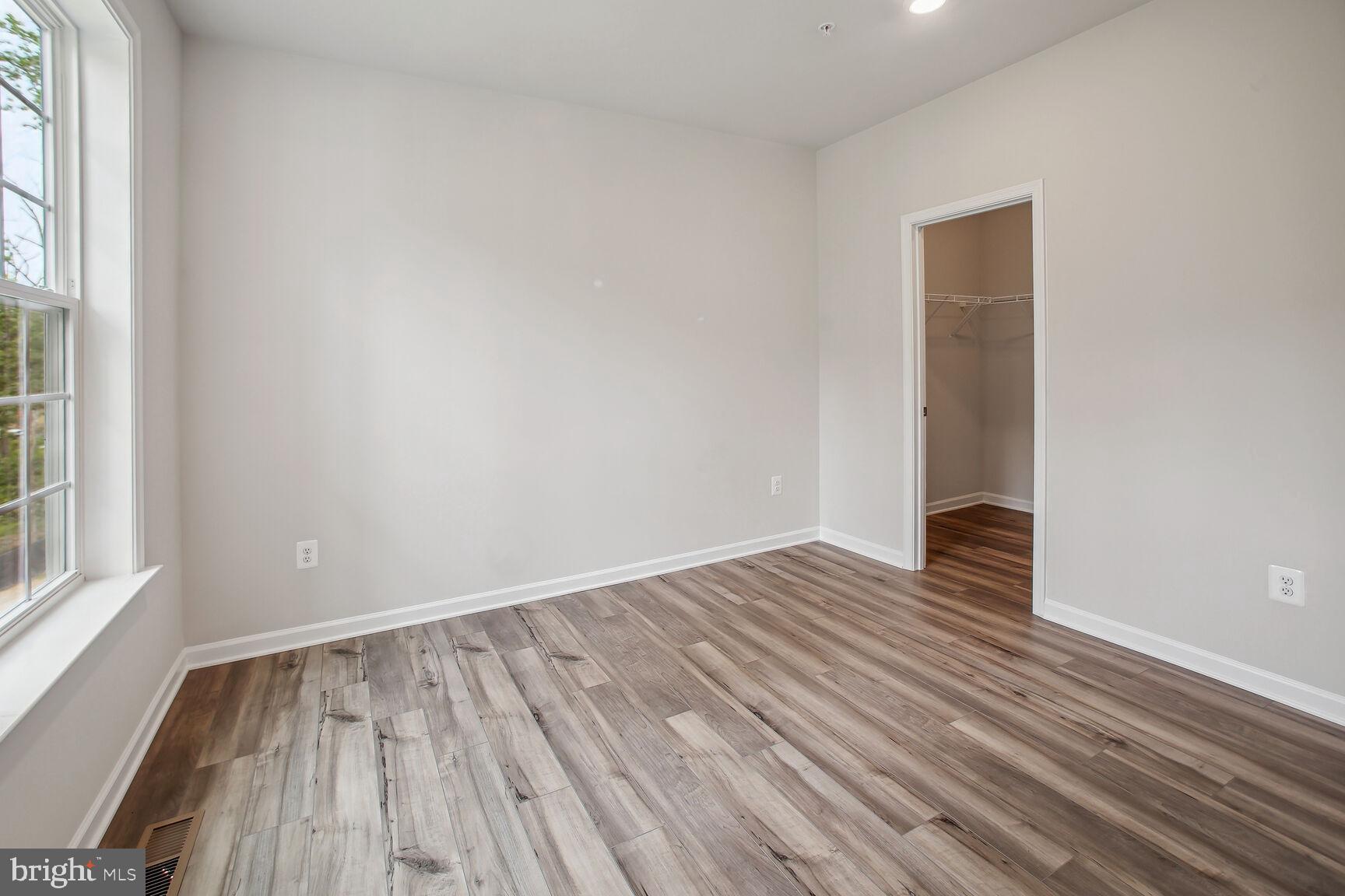 TINKER'S PRESERVE - Residential