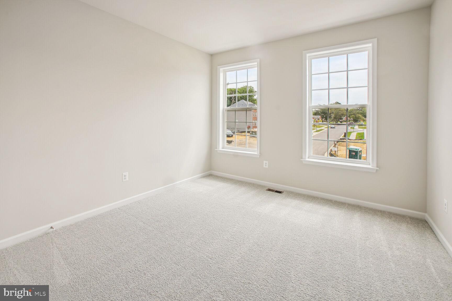 TINKER'S PRESERVE - Residential