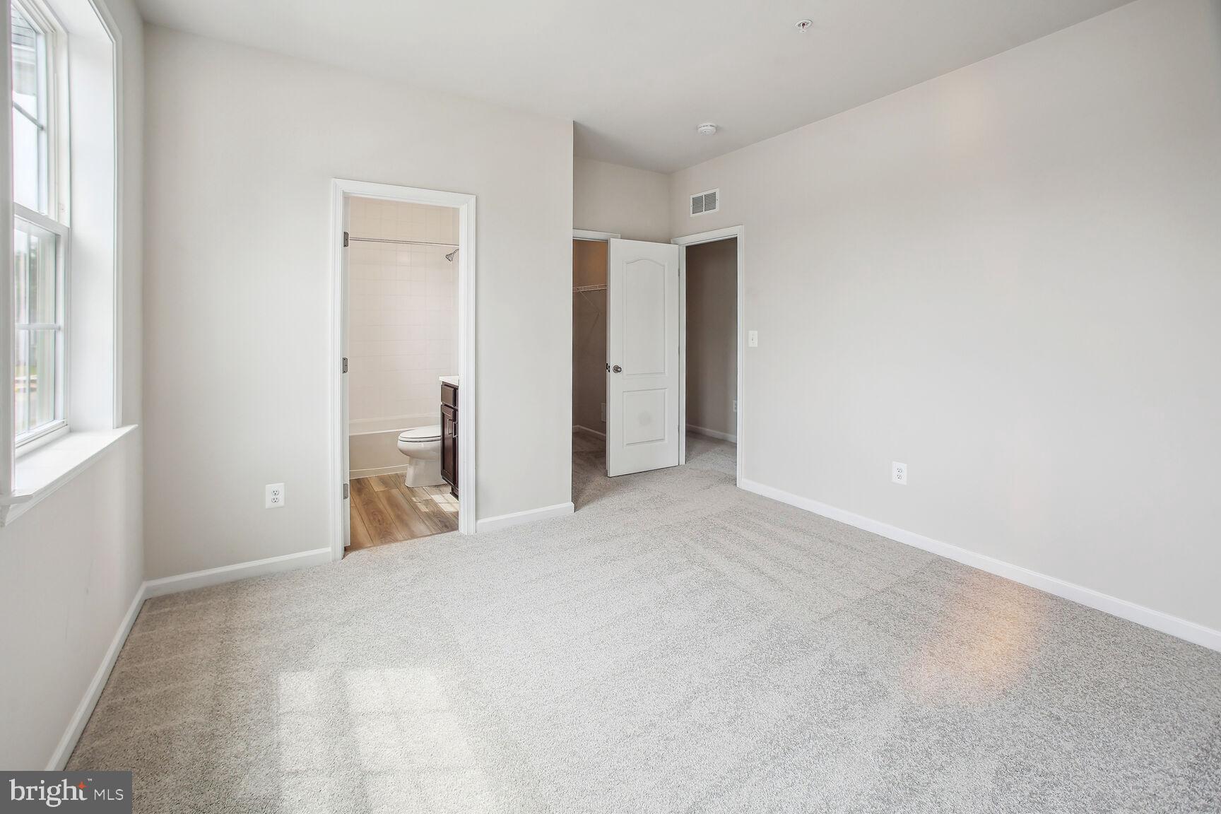 TINKER'S PRESERVE - Residential