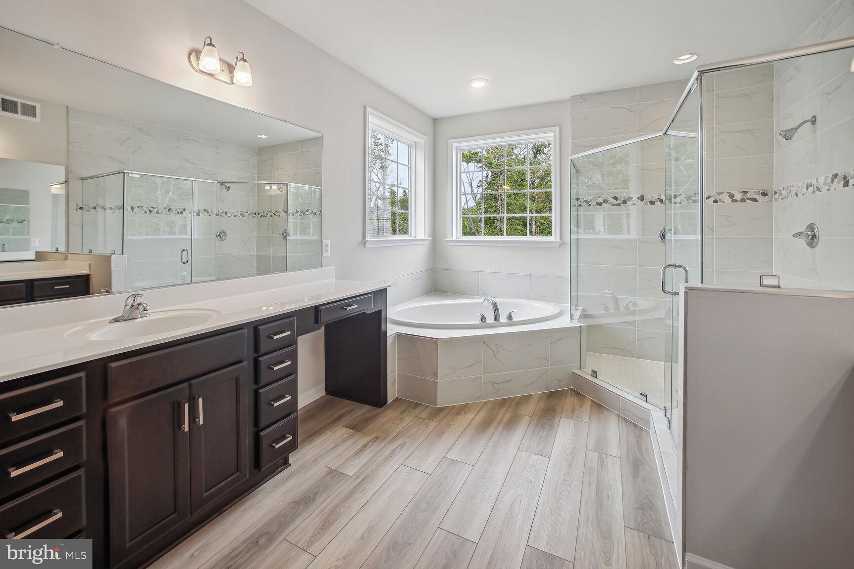 TINKER'S PRESERVE - Residential