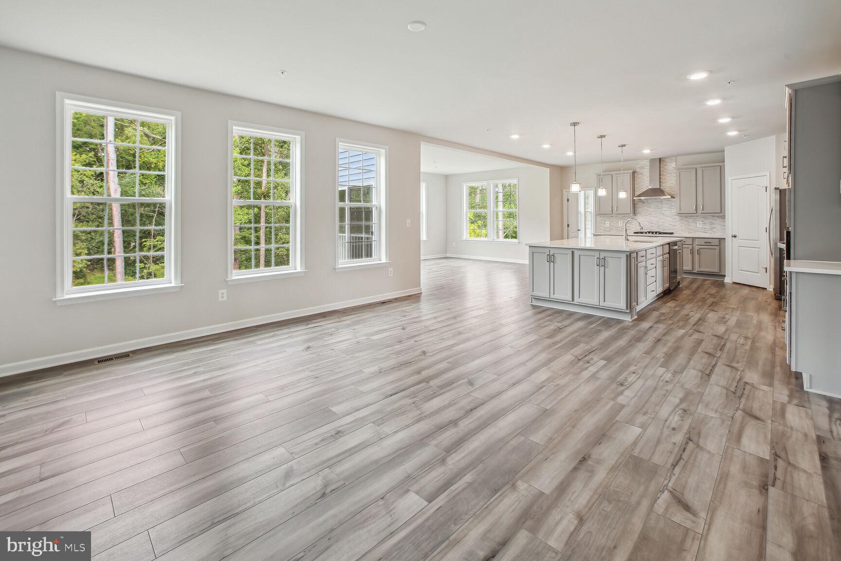 TINKER'S PRESERVE - Residential