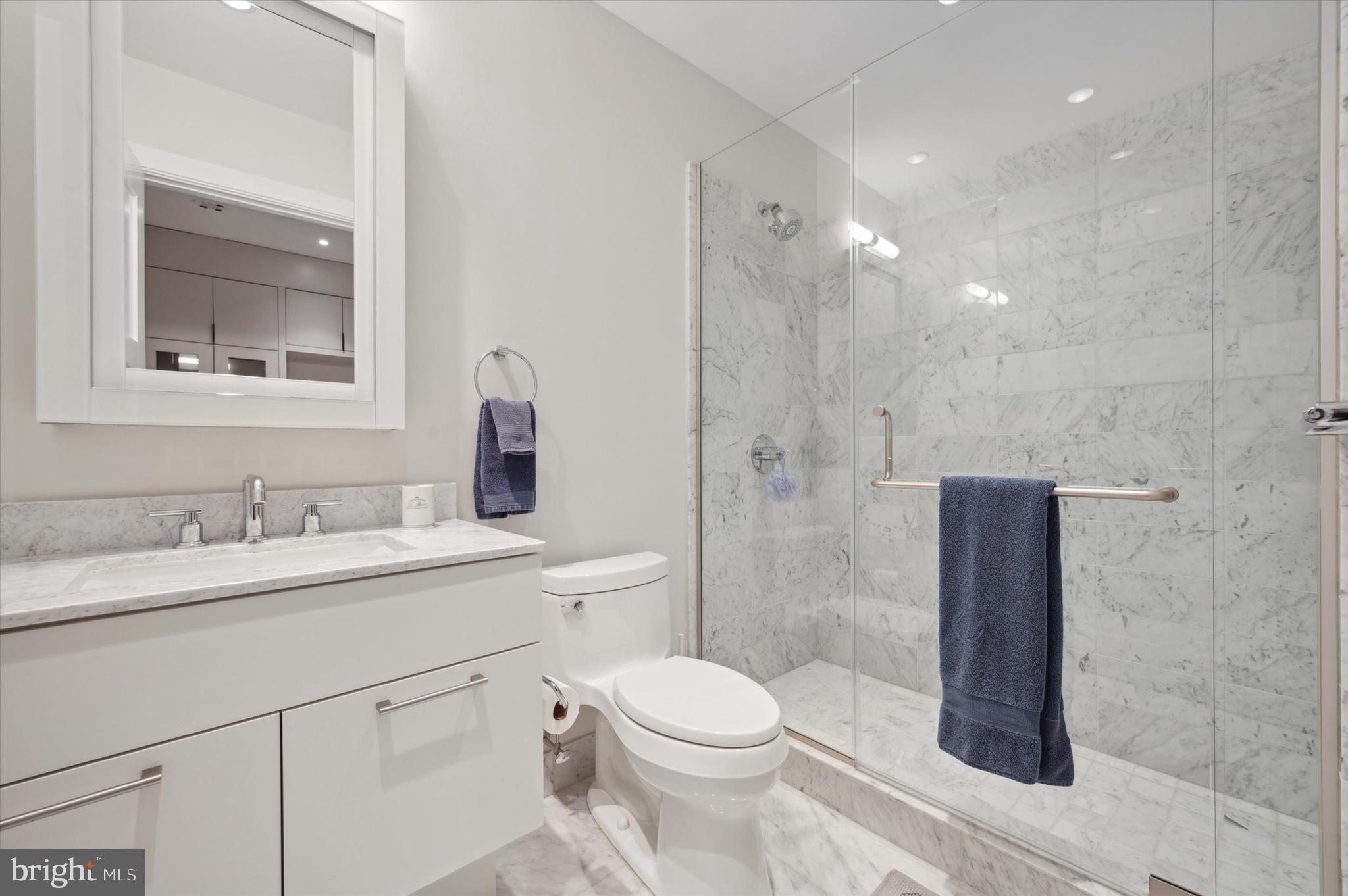 CENTER CITY - Residential