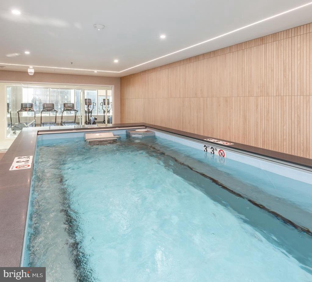 CENTER CITY - Residential