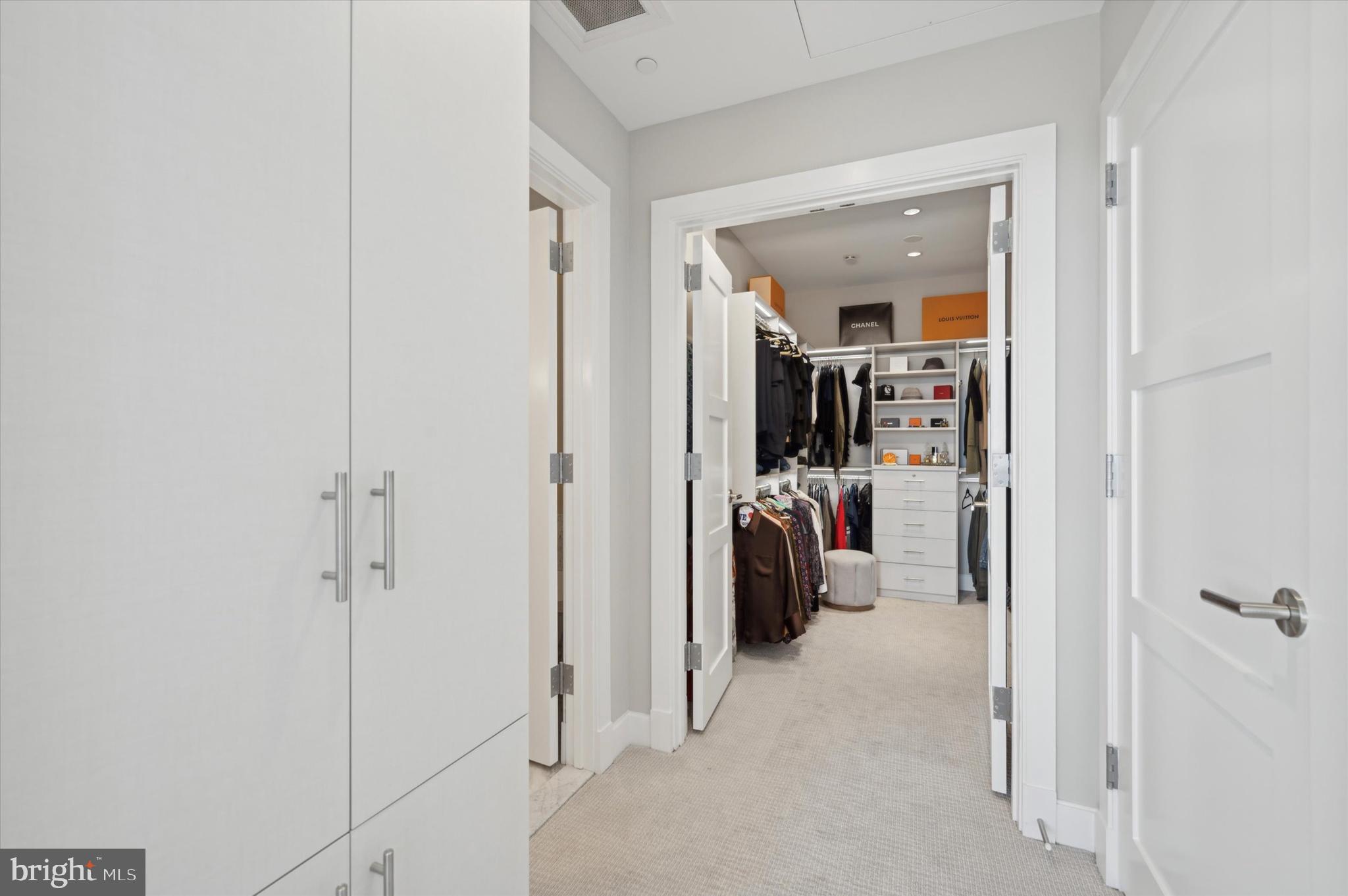 CENTER CITY - Residential