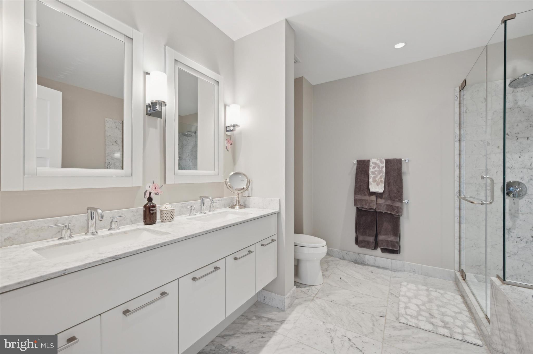 CENTER CITY - Residential