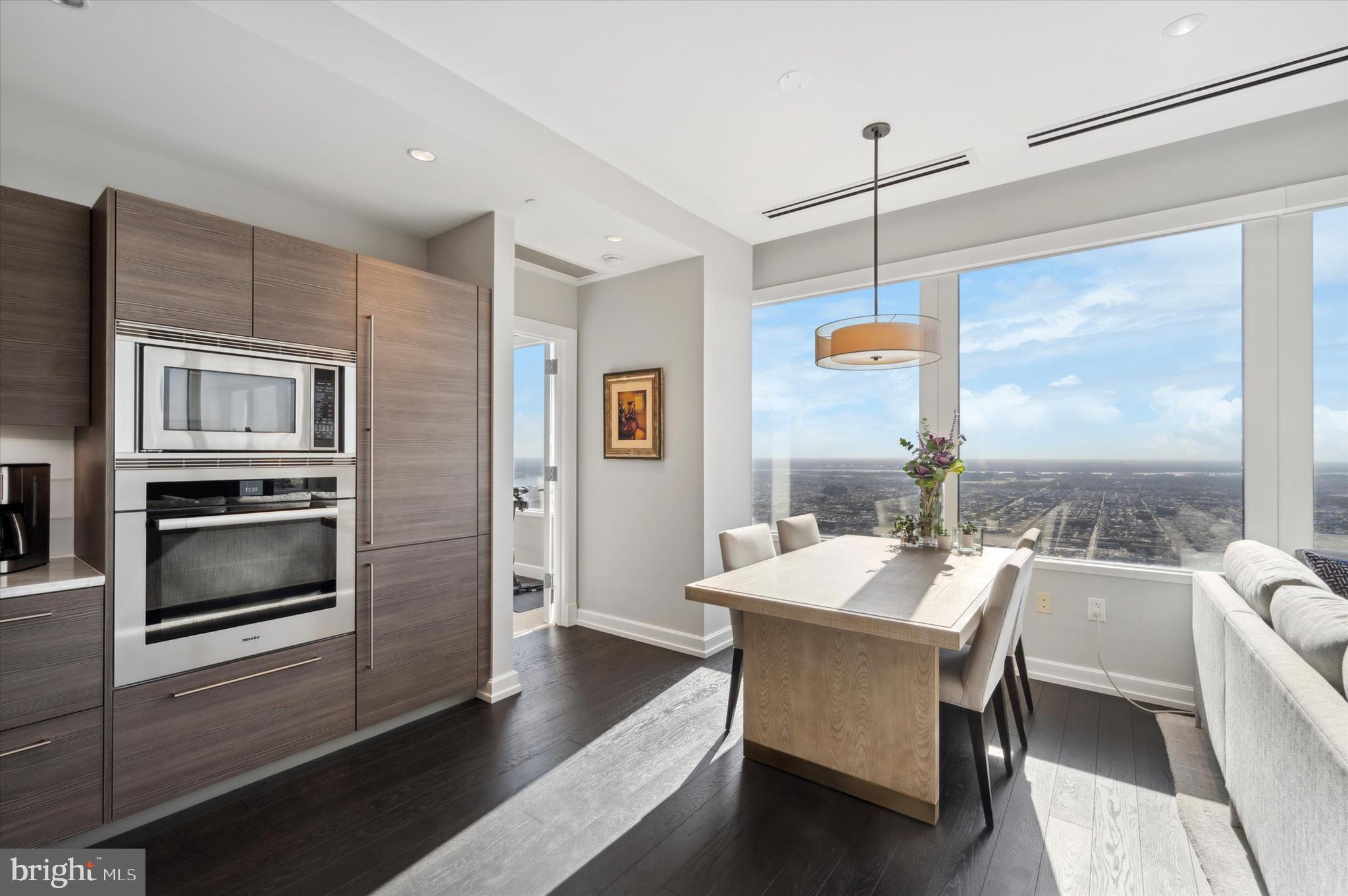 CENTER CITY - Residential