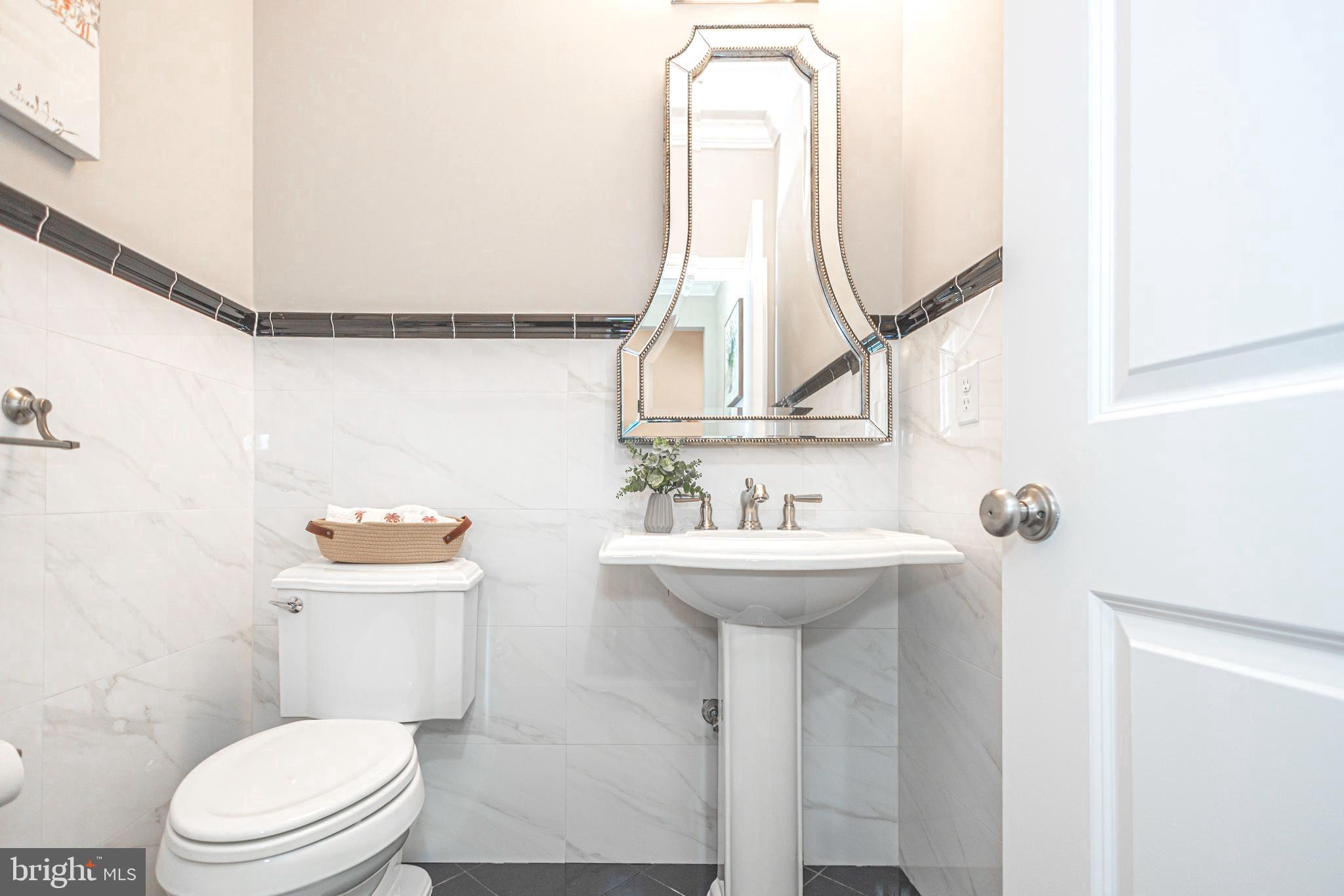 REGENCY AT HILLTOWN - Residential