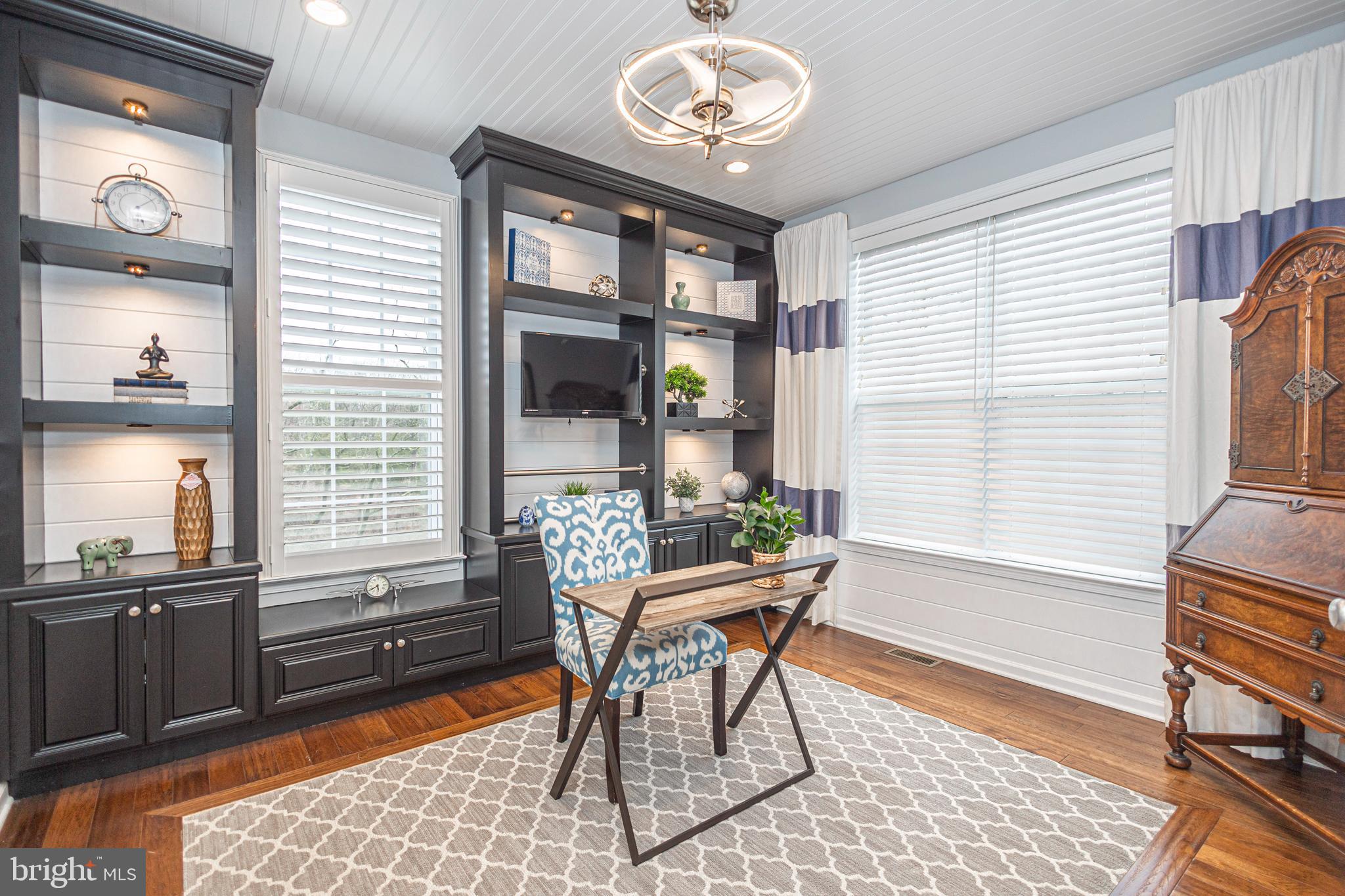 REGENCY AT HILLTOWN - Residential