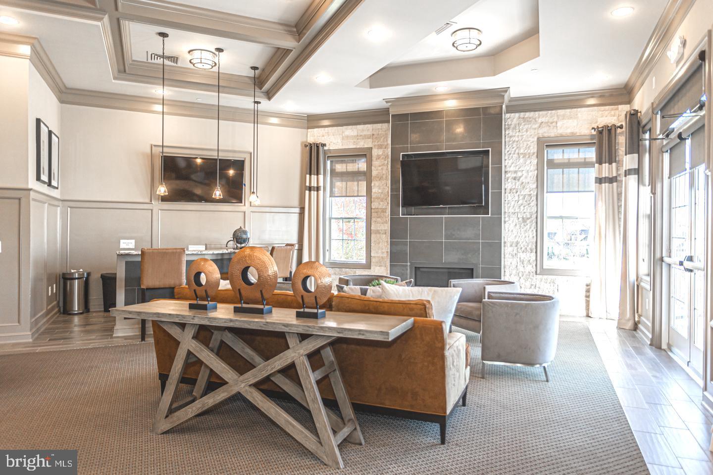 REGENCY AT HILLTOWN - Residential