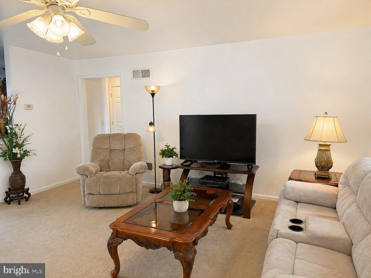 BRIAR LAKE - Residential