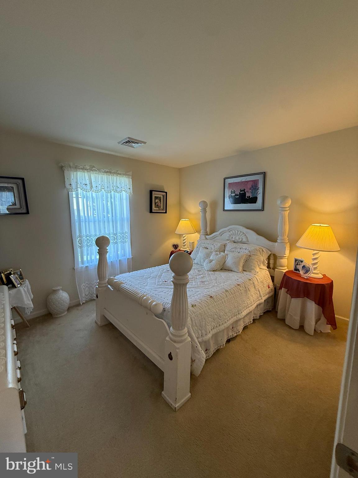 BRIAR LAKE - Residential