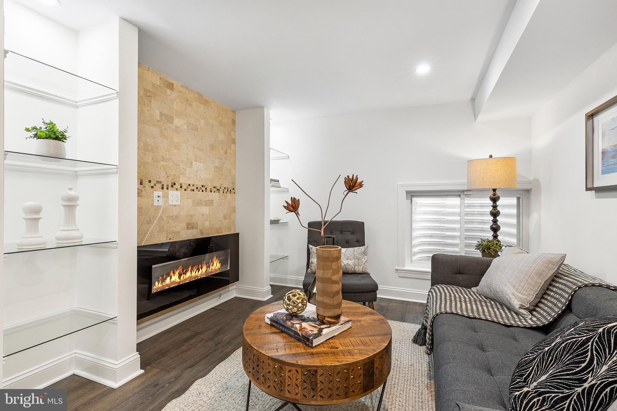 FISHTOWN - Residential Lease
