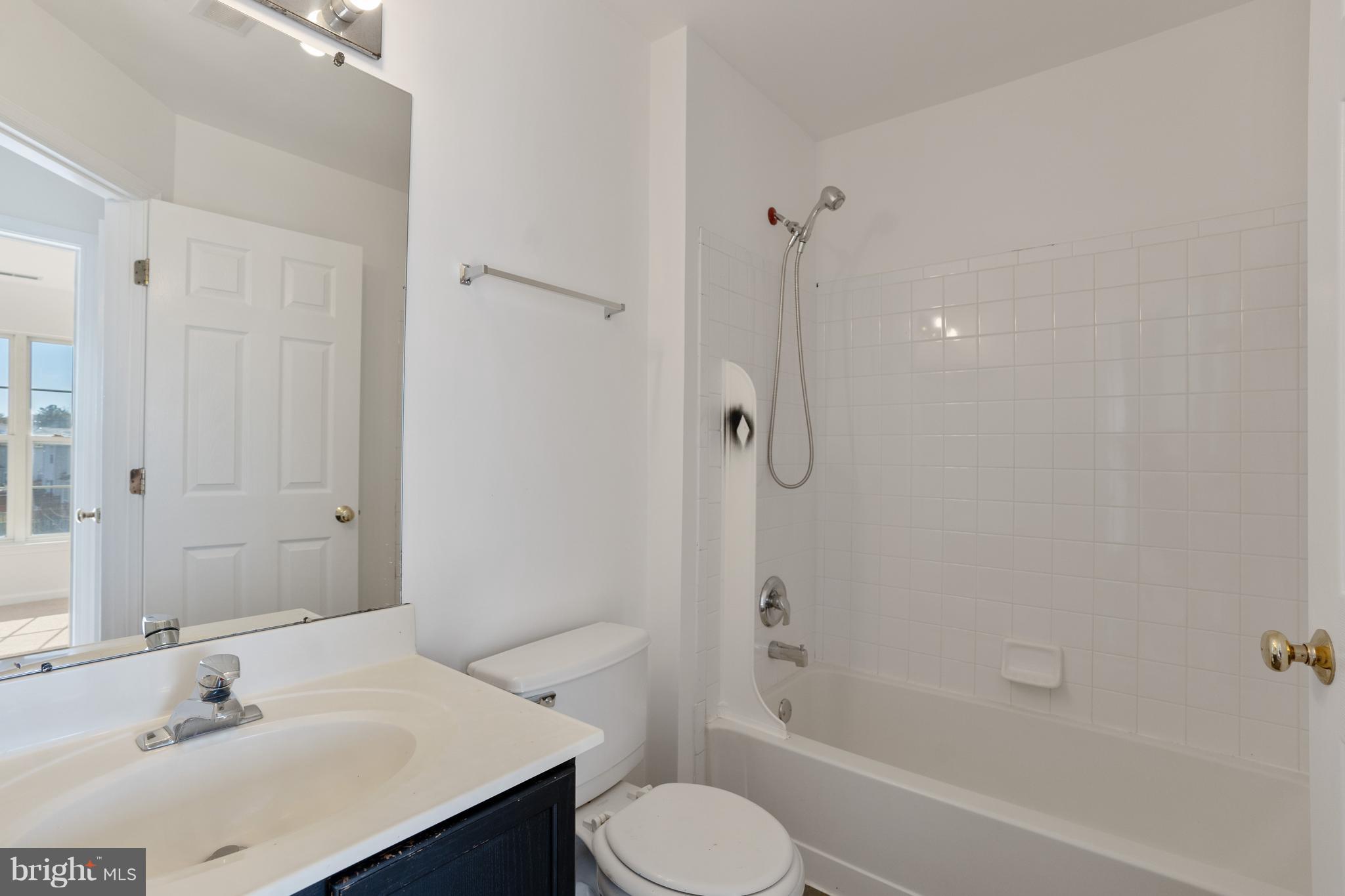 SEVEN OAKS - Residential