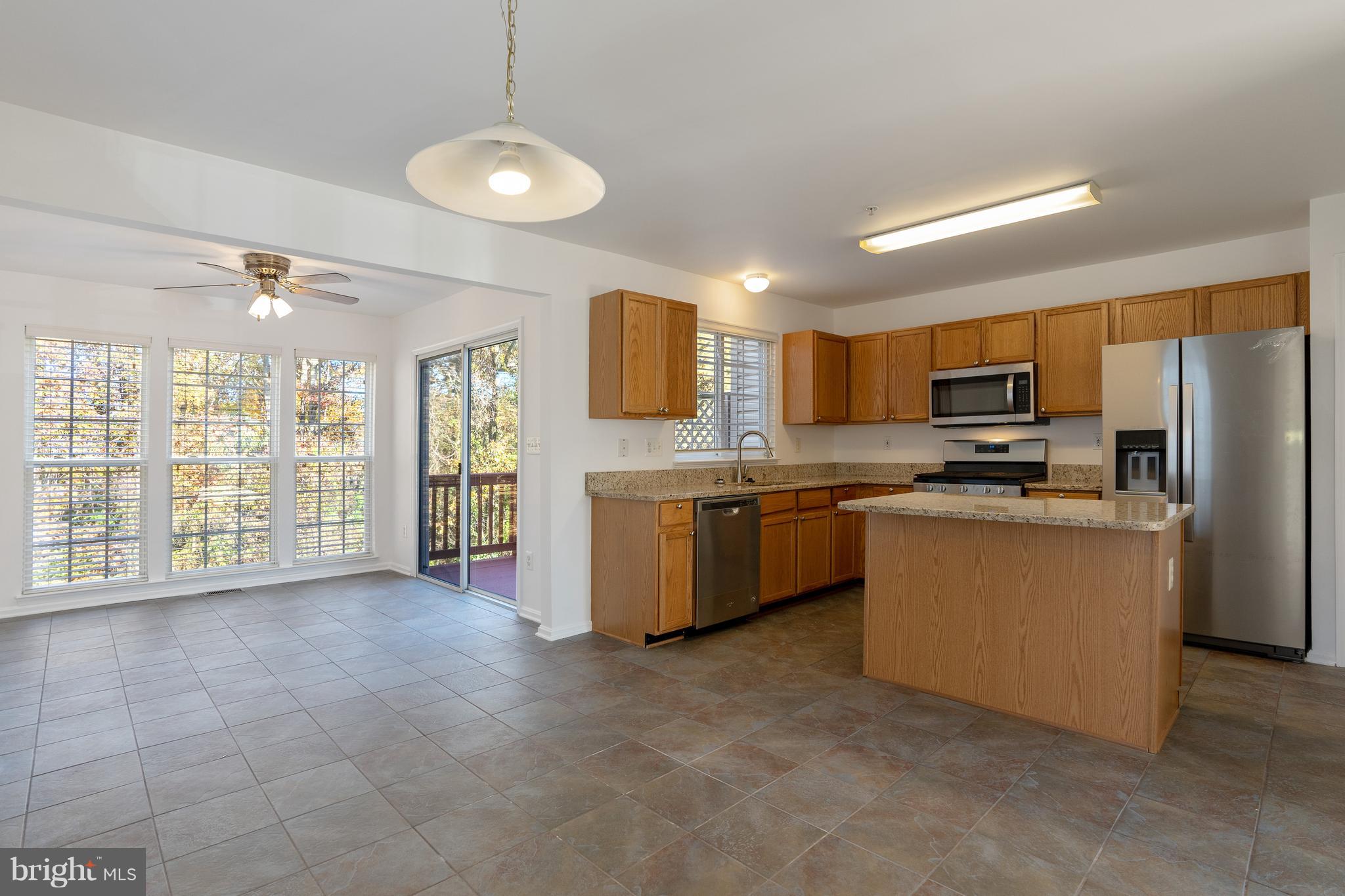 SEVEN OAKS - Residential