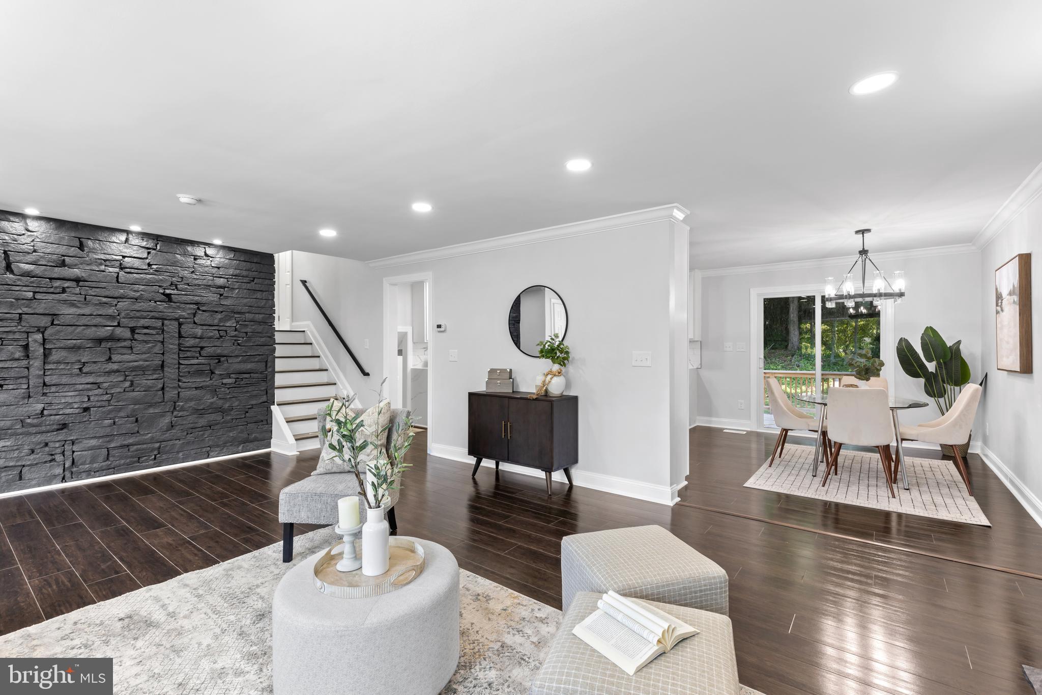 FOUNTAIN HILL - Residential