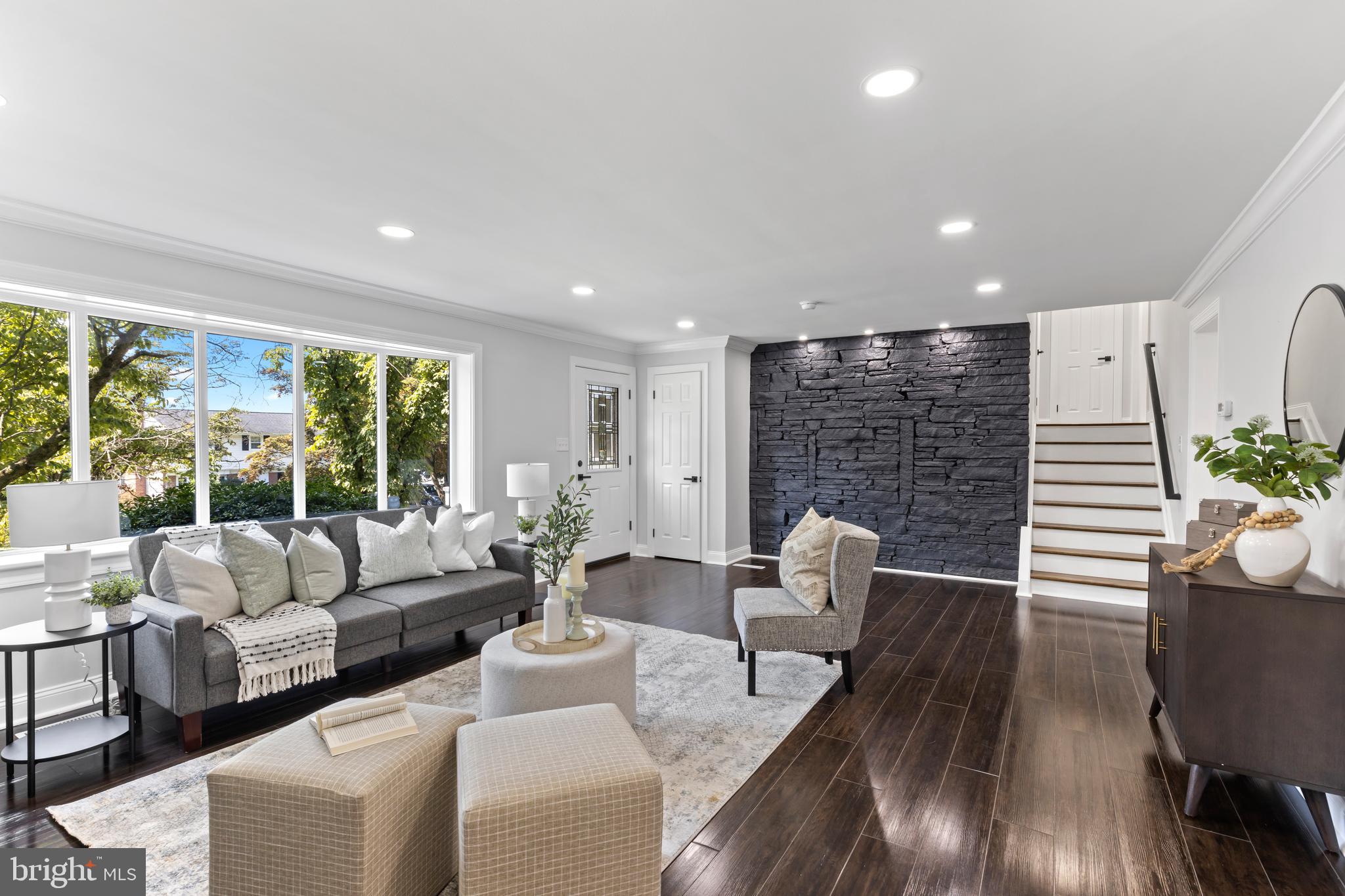 FOUNTAIN HILL - Residential