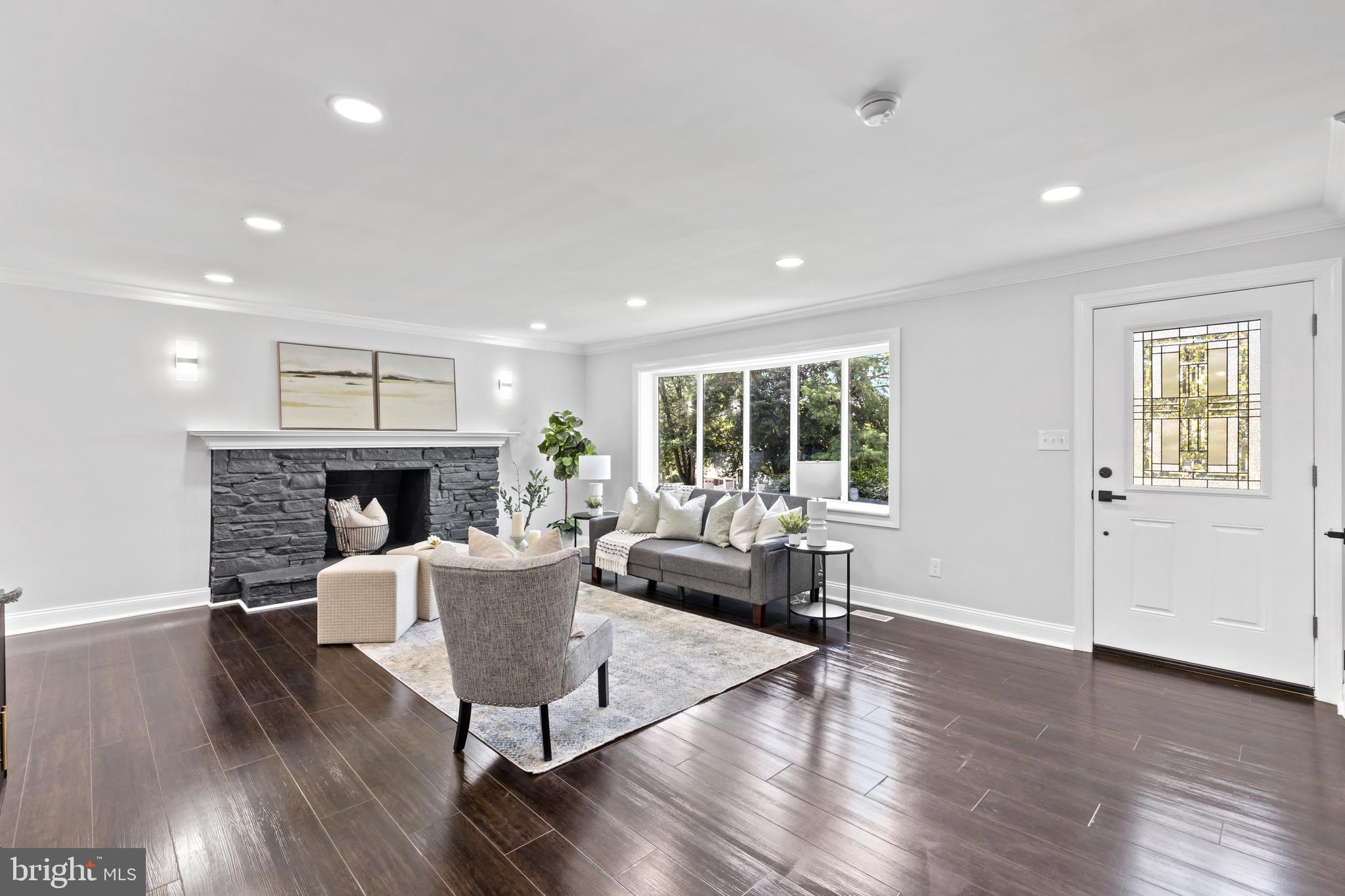 FOUNTAIN HILL - Residential