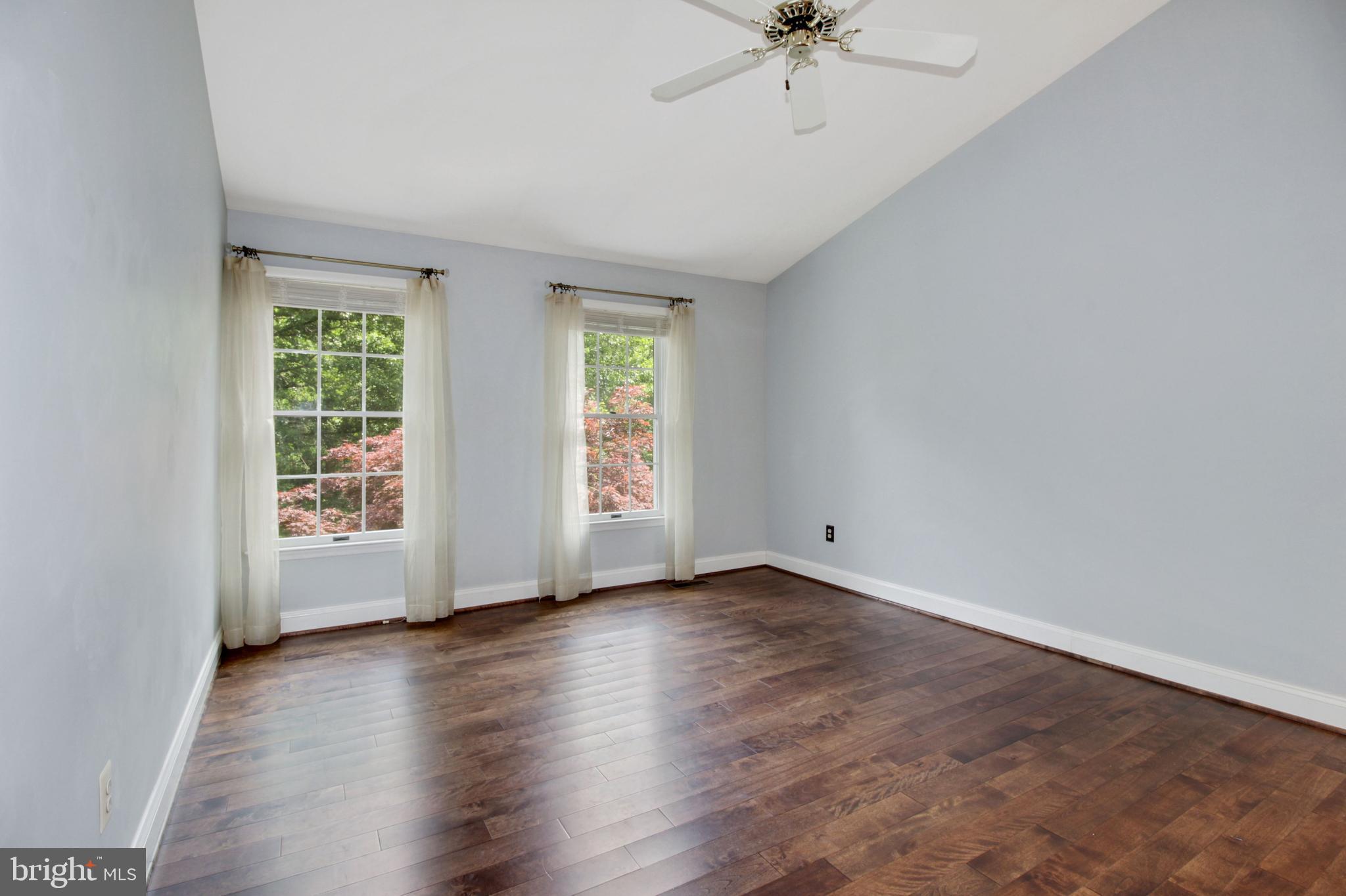 MCKENZIE MEADOWS - Residential