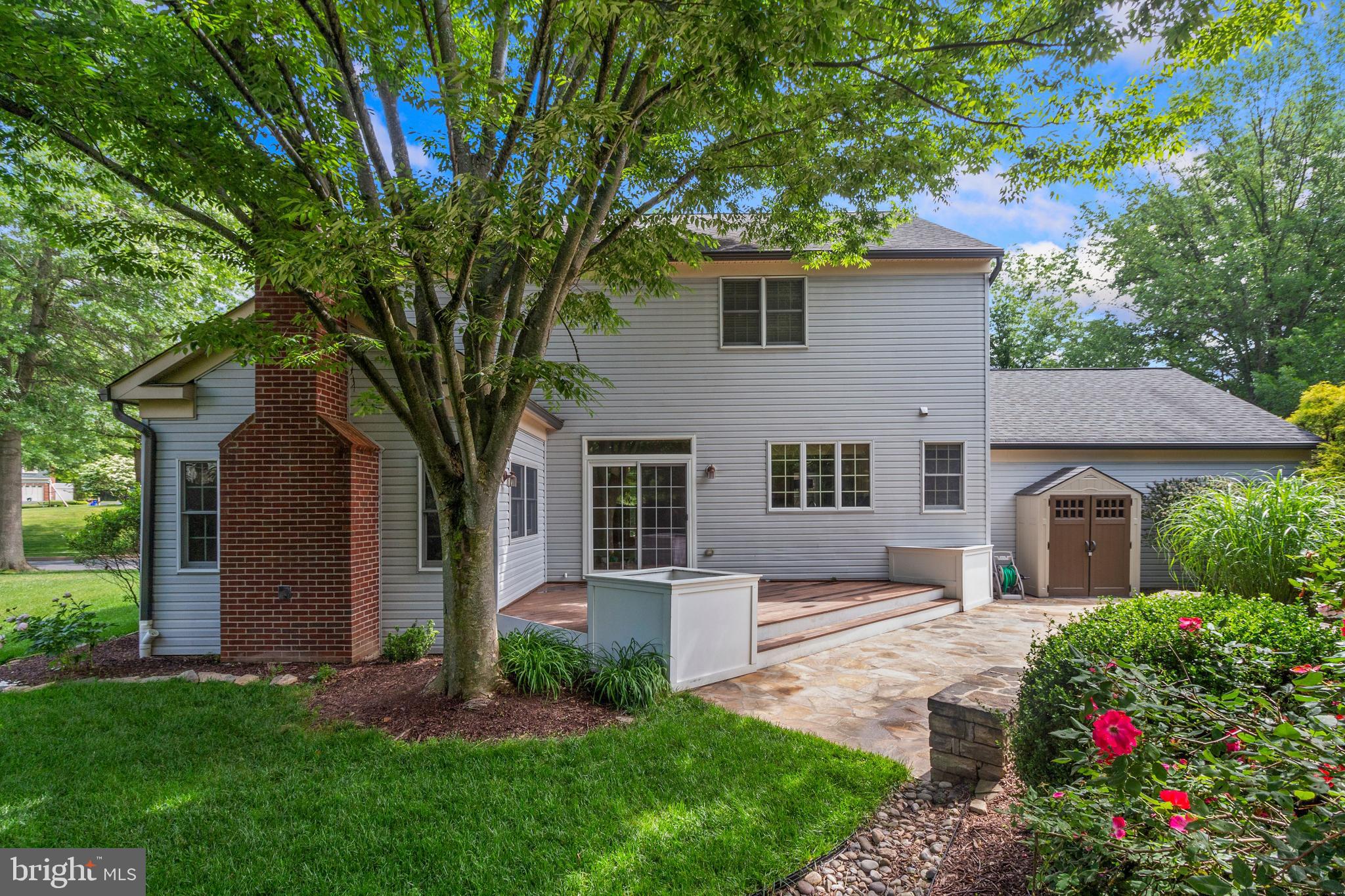 MCKENZIE MEADOWS - Residential