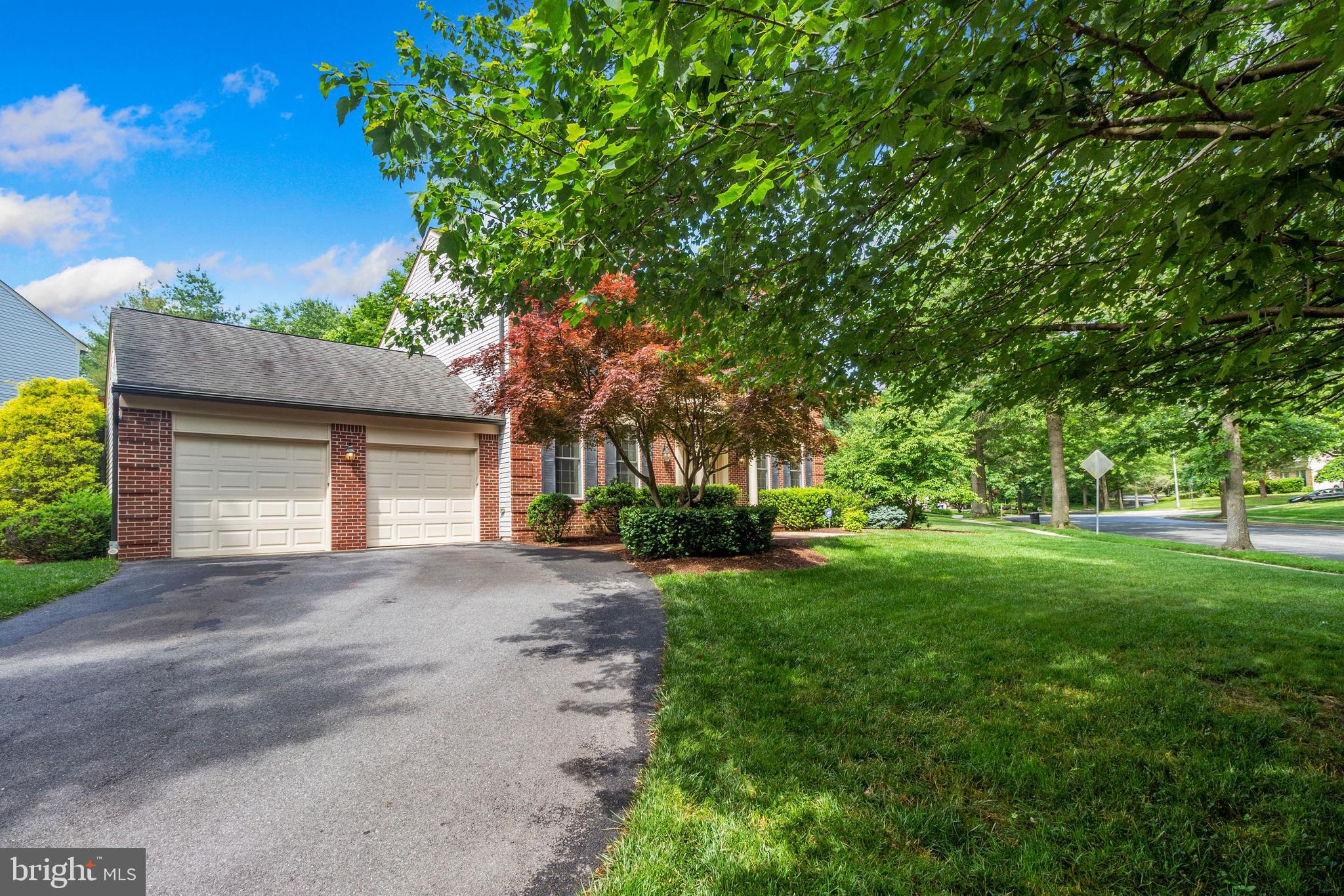 MCKENZIE MEADOWS - Residential