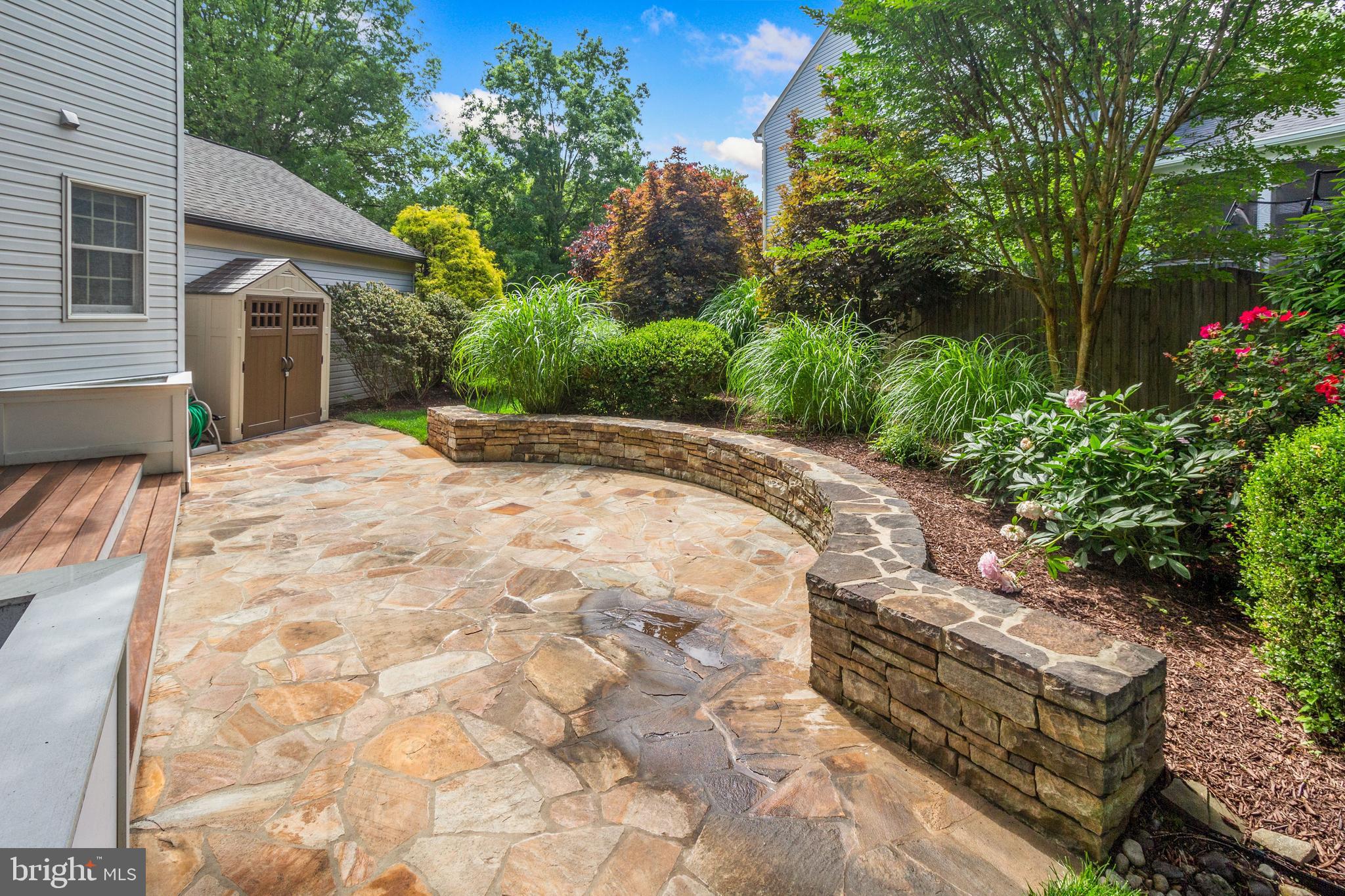 MCKENZIE MEADOWS - Residential