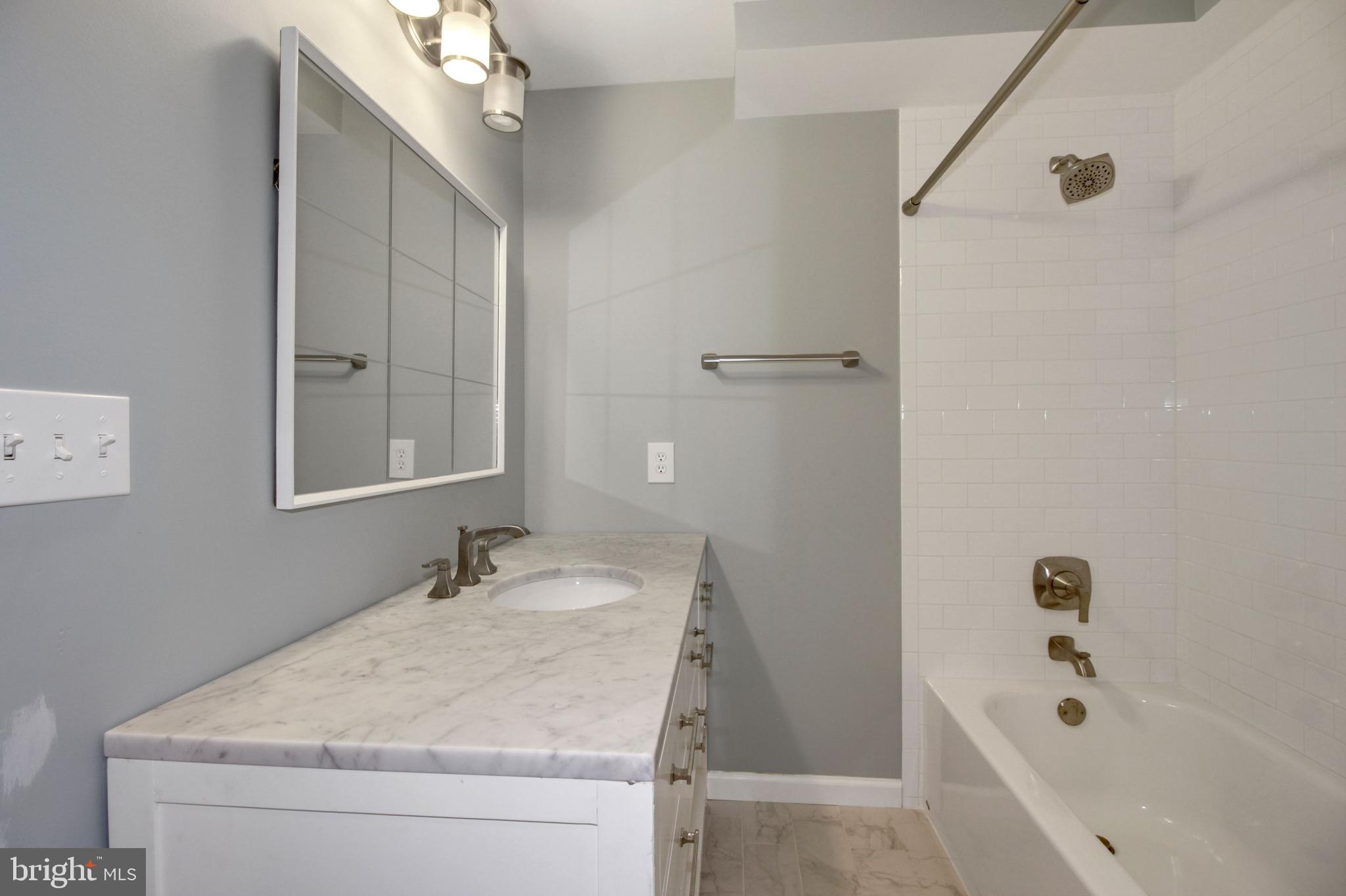 MCKENZIE MEADOWS - Residential