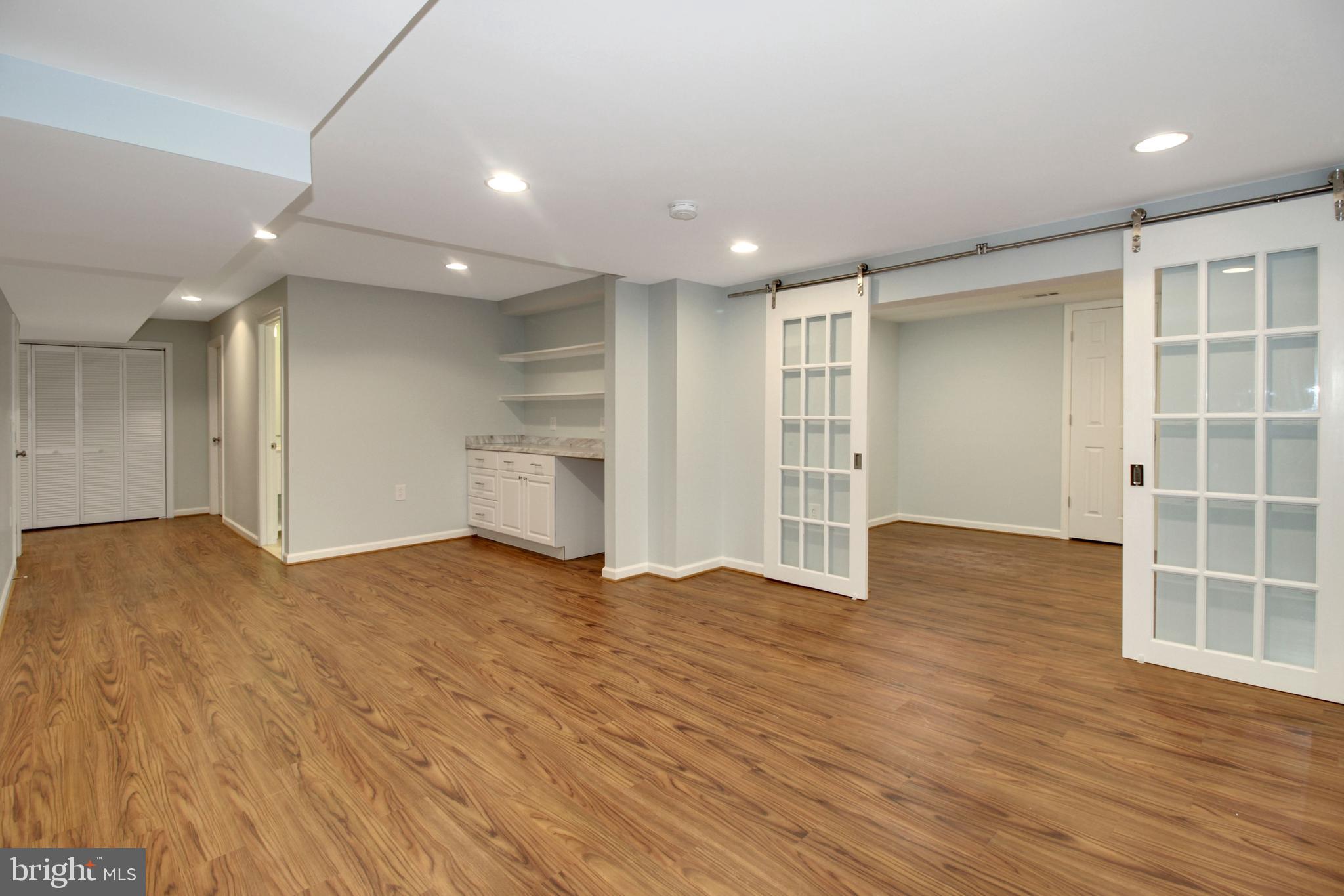 MCKENZIE MEADOWS - Residential