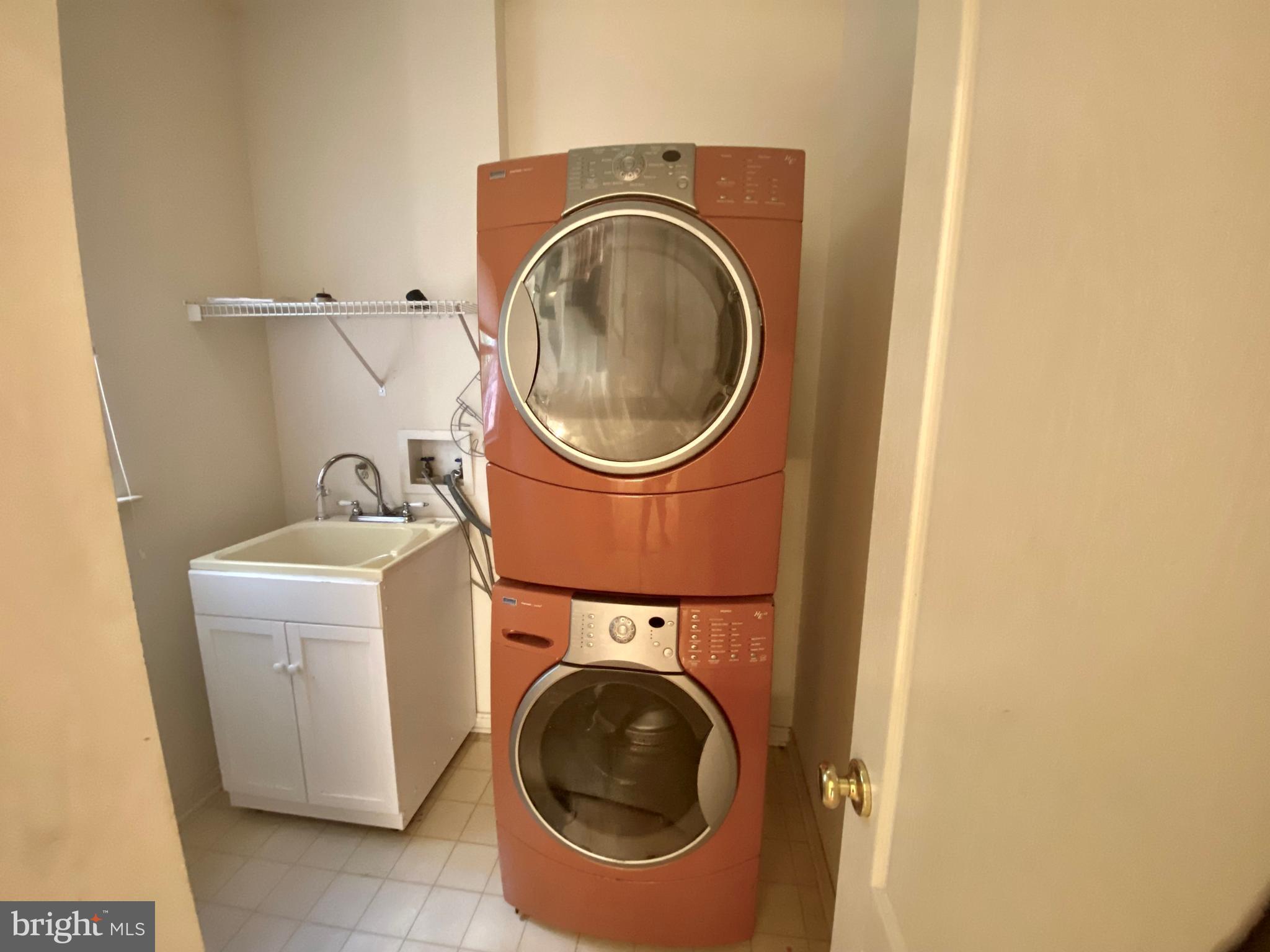 GLENN ESTATES - Residential