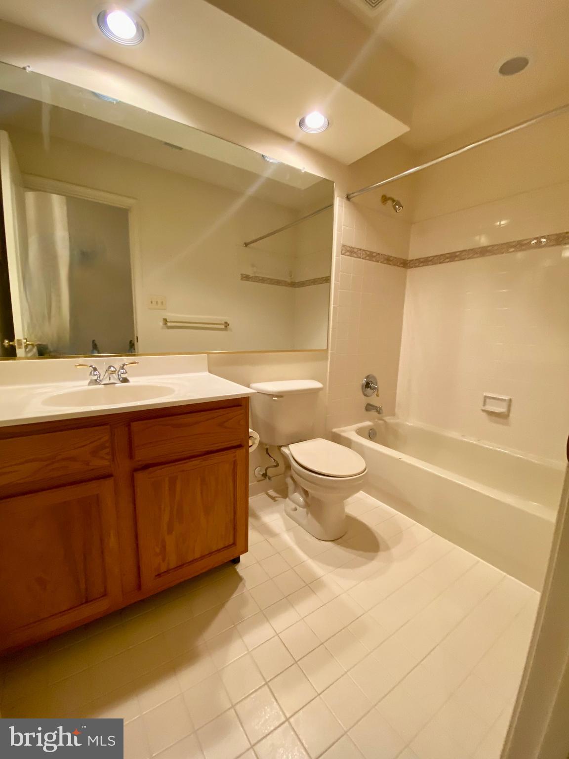 GLENN ESTATES - Residential