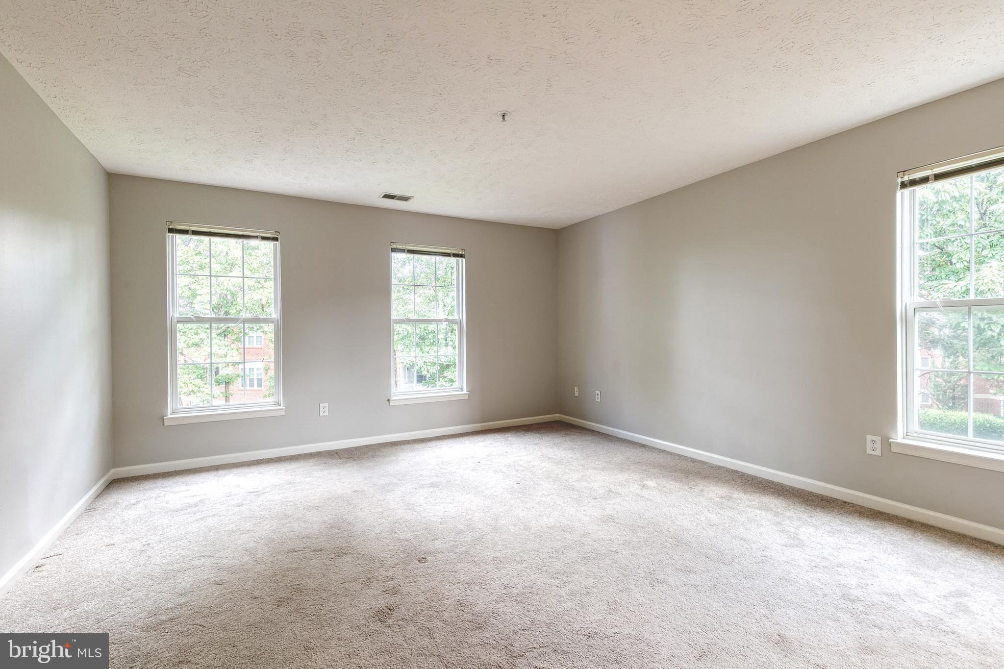 PINEY ORCHARD - Residential Lease