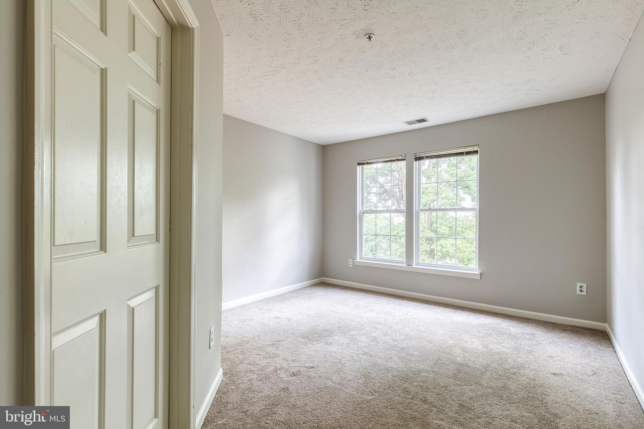 PINEY ORCHARD - Residential Lease