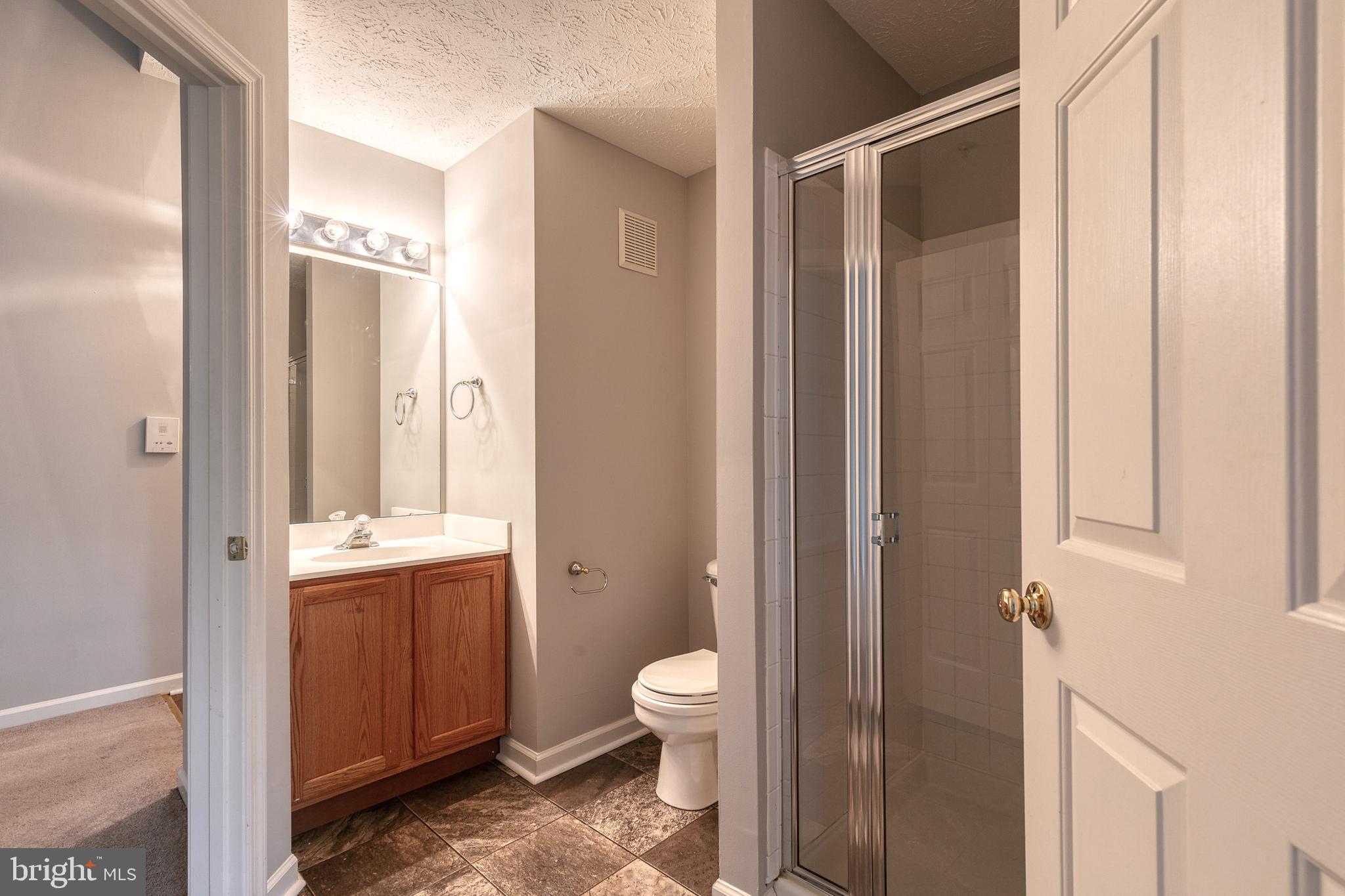 PINEY ORCHARD - Residential Lease