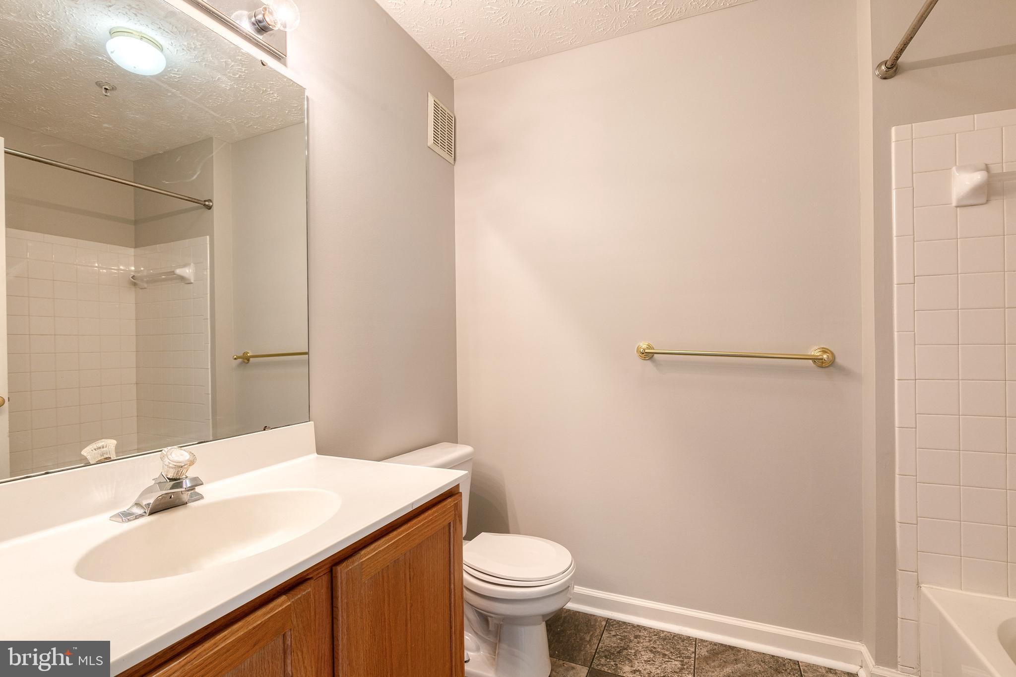 PINEY ORCHARD - Residential Lease