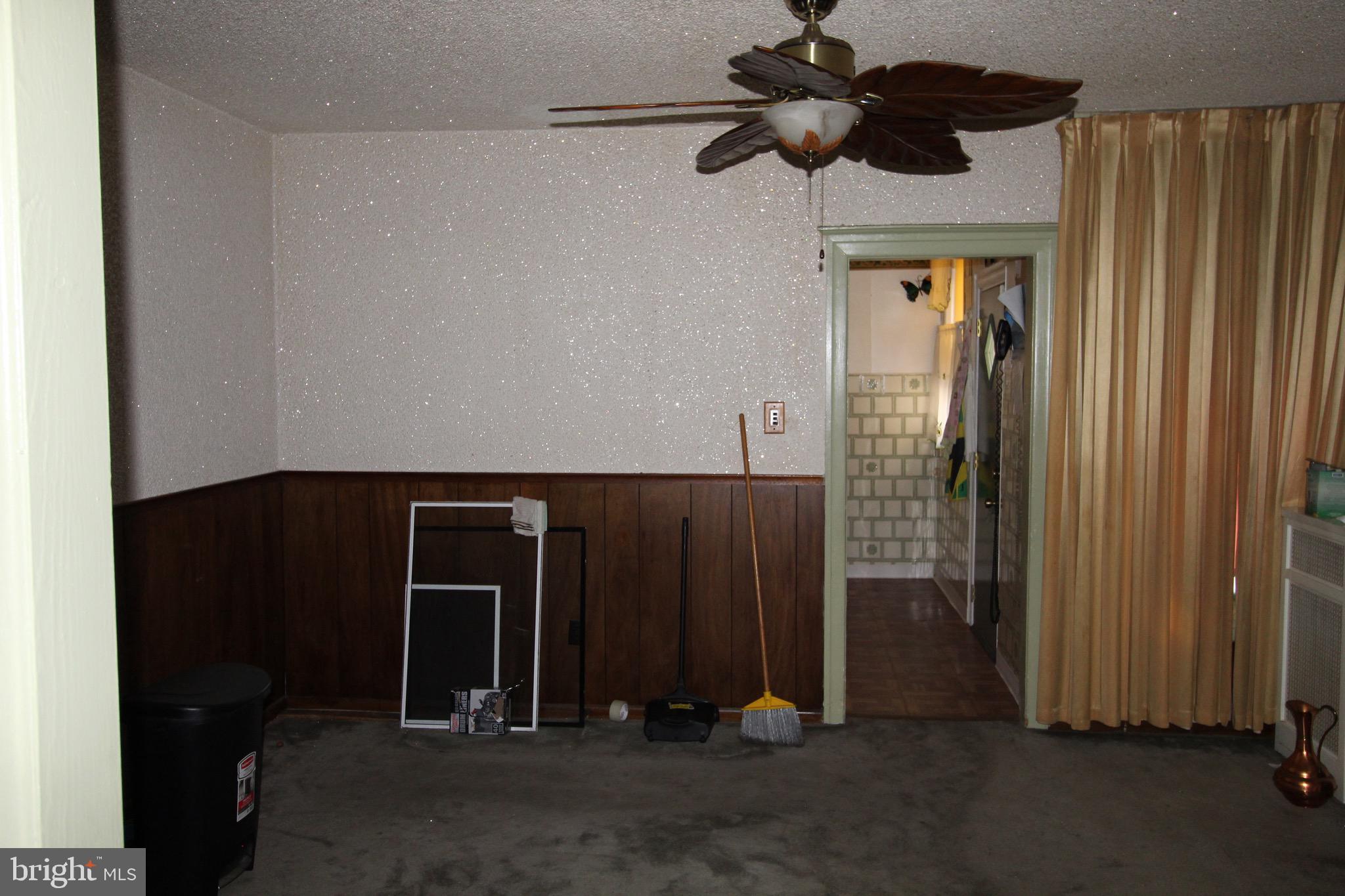 WEST OAK LANE - Residential