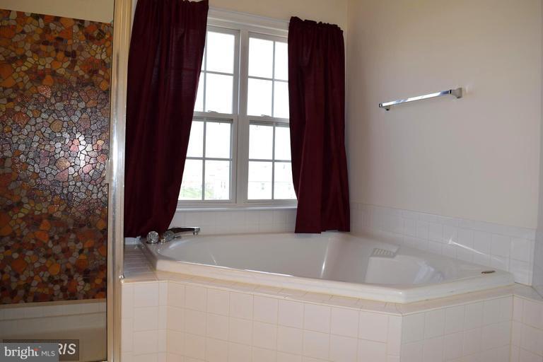 STONE RIDGE NORTH - Residential Lease