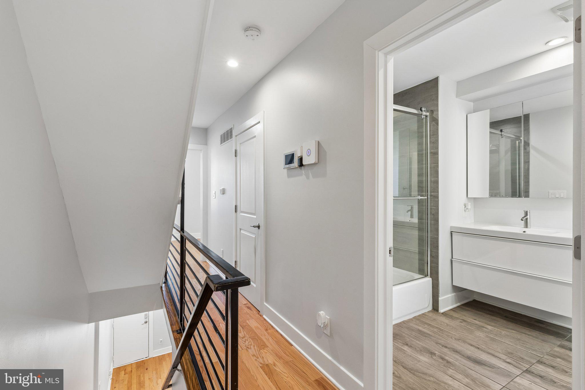 MANTUA - Residential