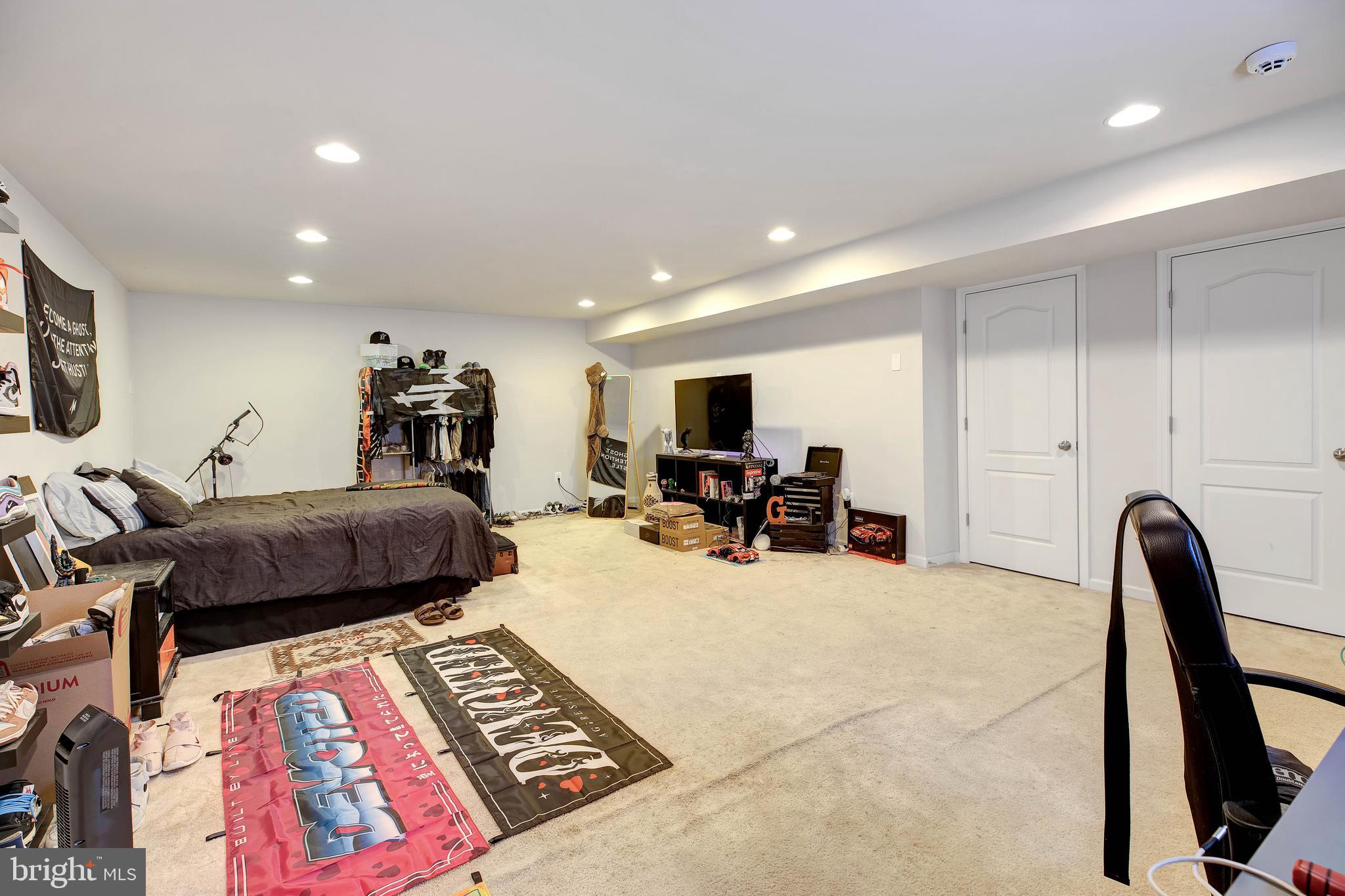 EMBREY MILL - Residential