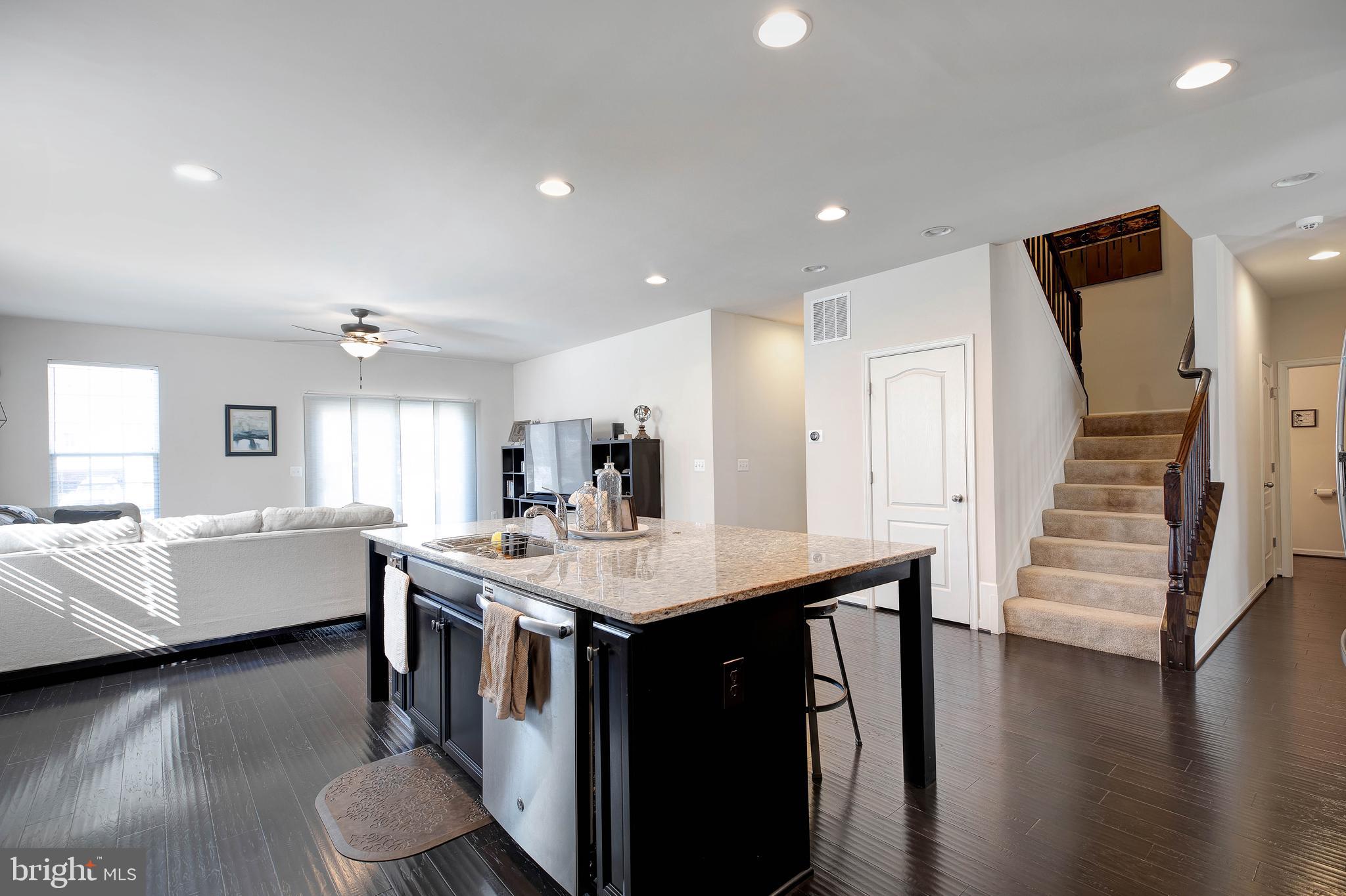 EMBREY MILL - Residential