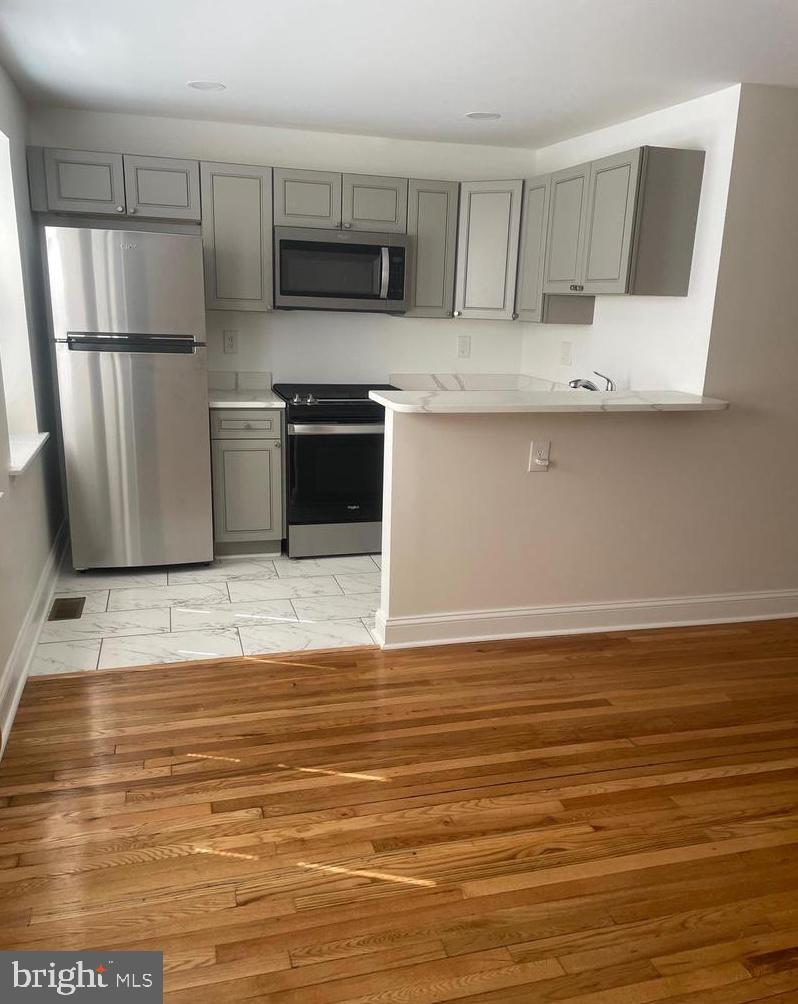 4056 EDGEWOOD ROAD 1ST FLOOR