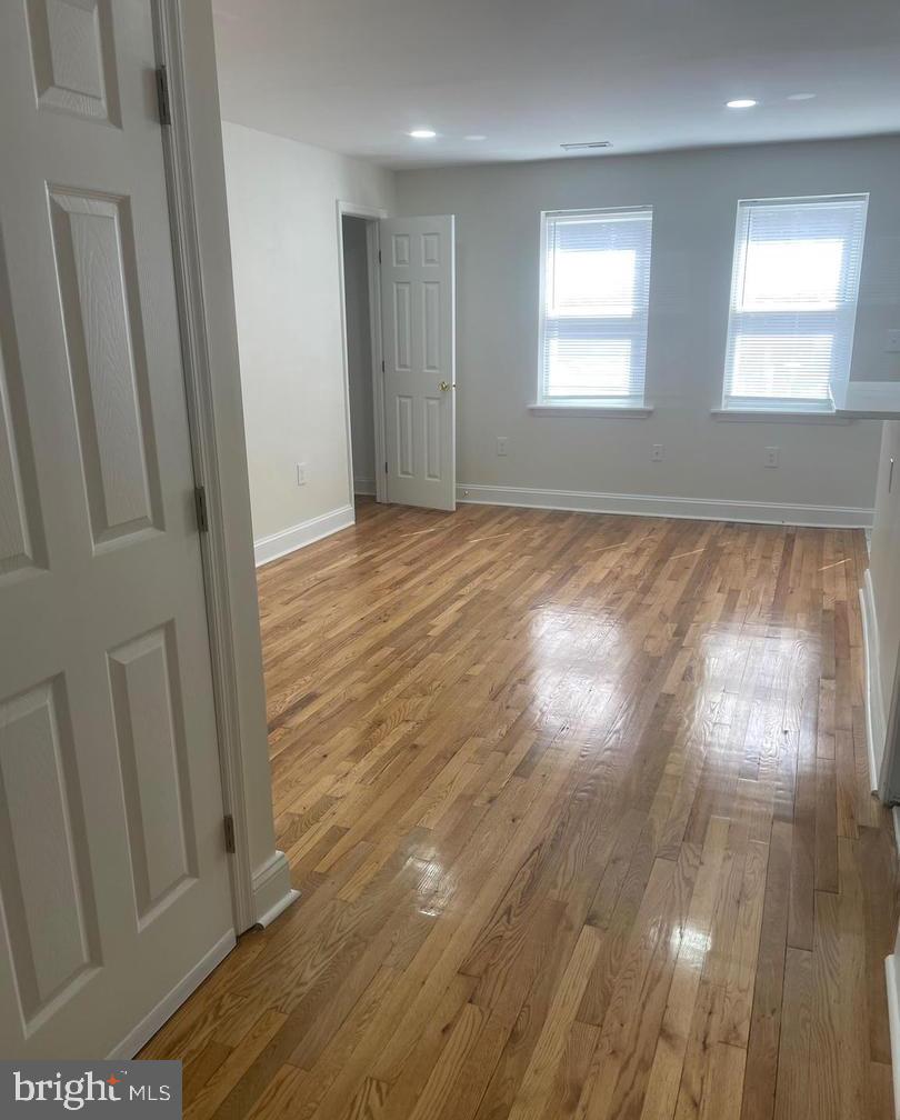 4056 EDGEWOOD ROAD 1ST FLOOR
