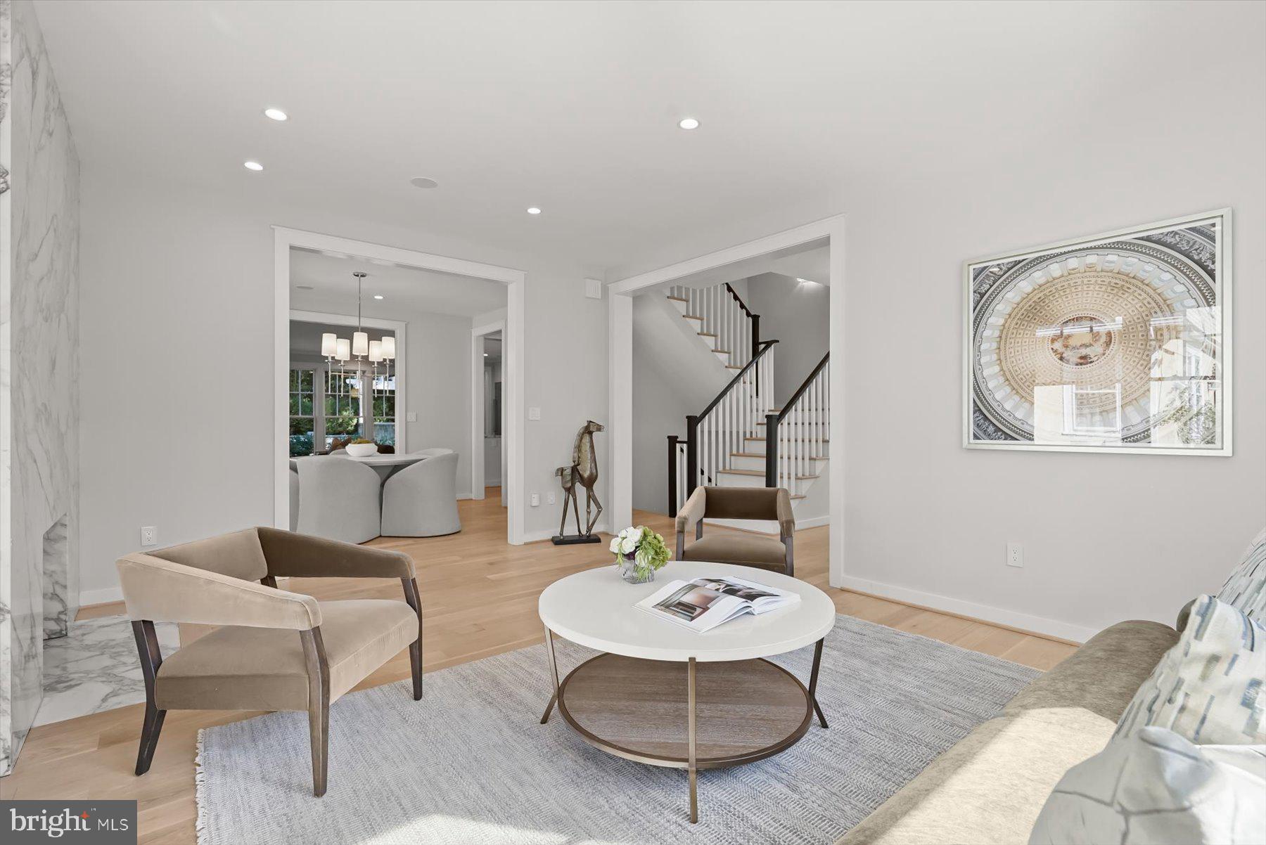 CLEVELAND PARK - Residential